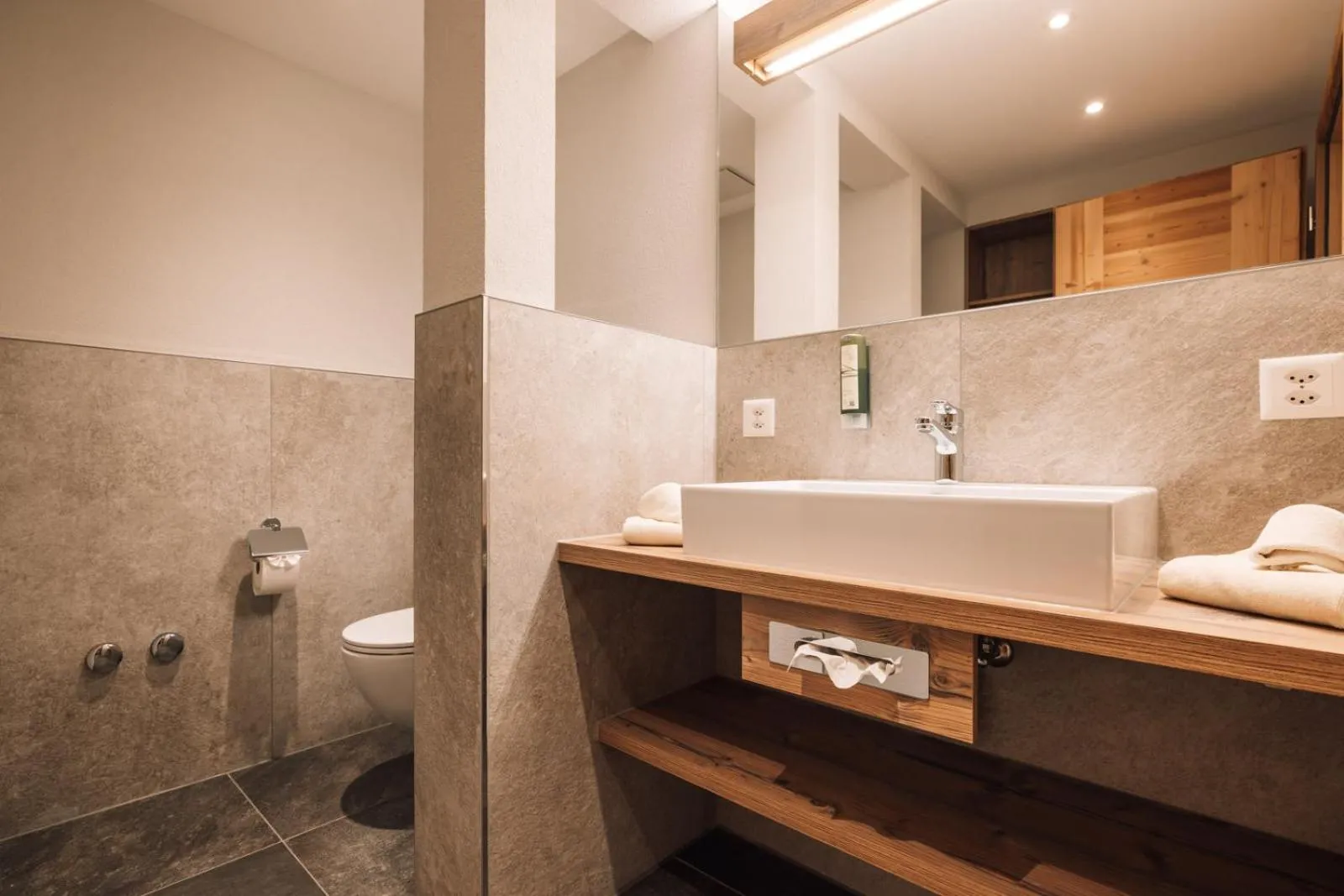 Shower in Hotel Gletschergarten