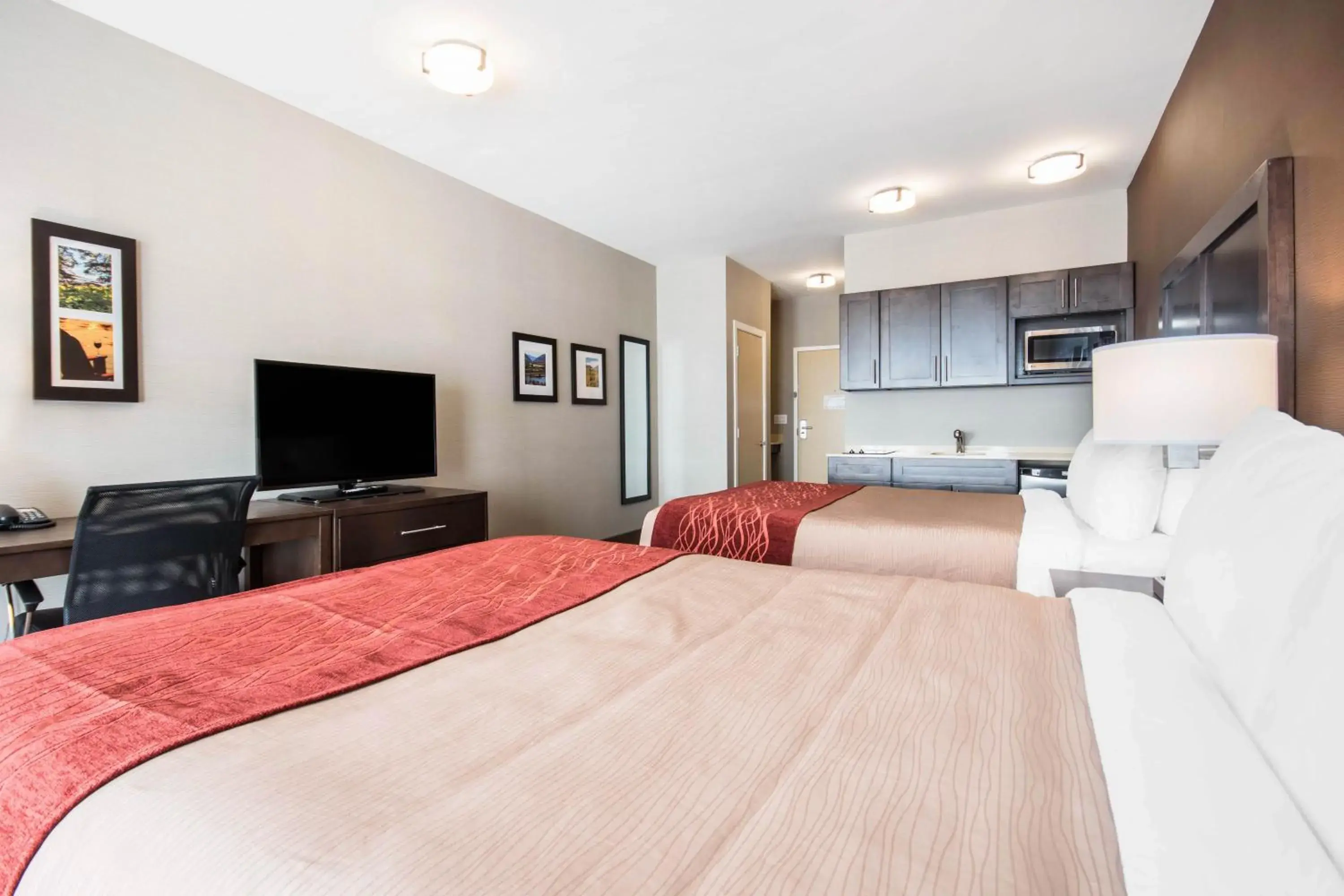 Photo of the whole room in Comfort Inn & Suites Merritt Photo of the whole room in Comfort Inn & Suites Merritt