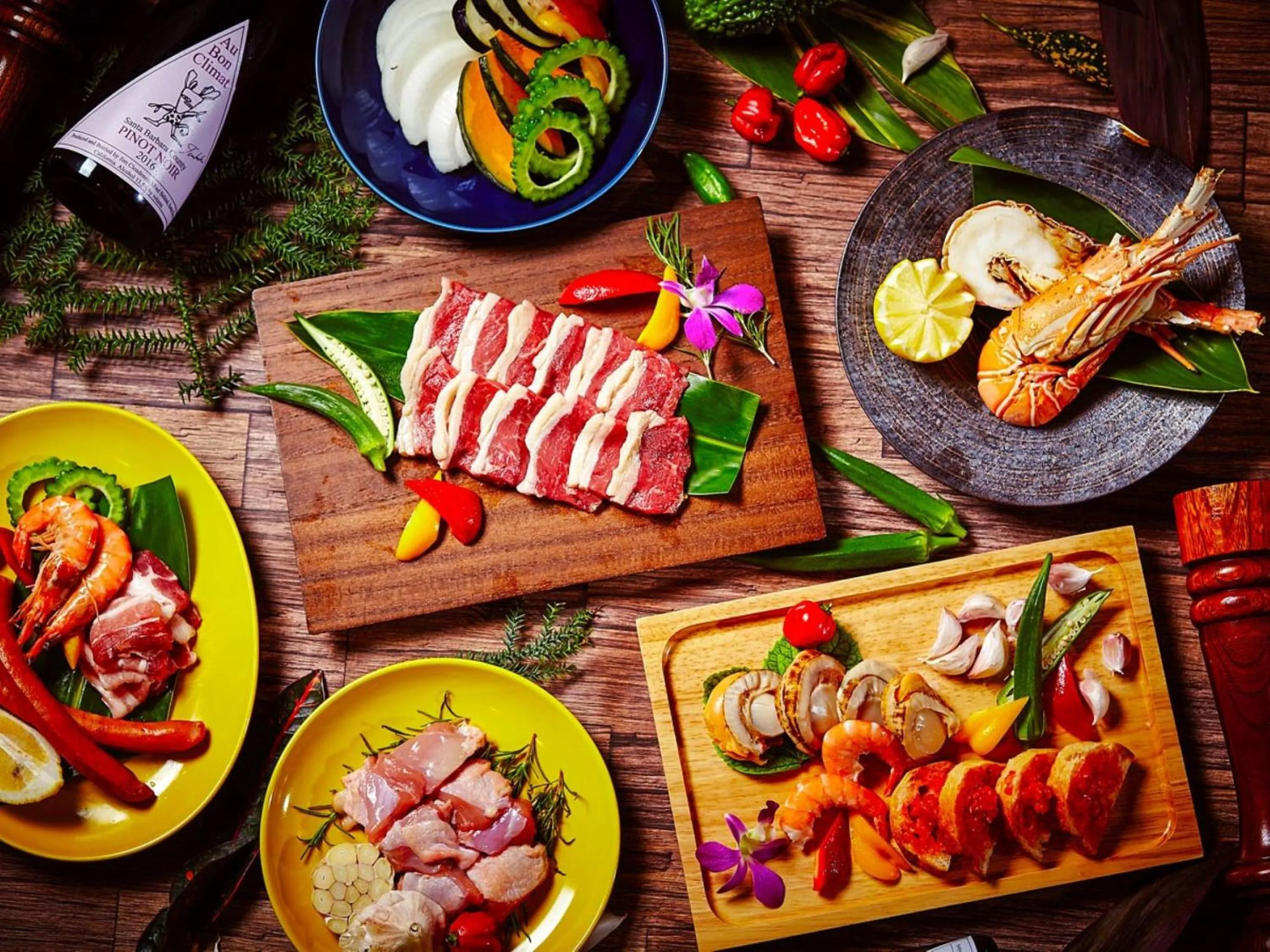 Restaurant/places to eat in Allamanda Imgya Coral Village