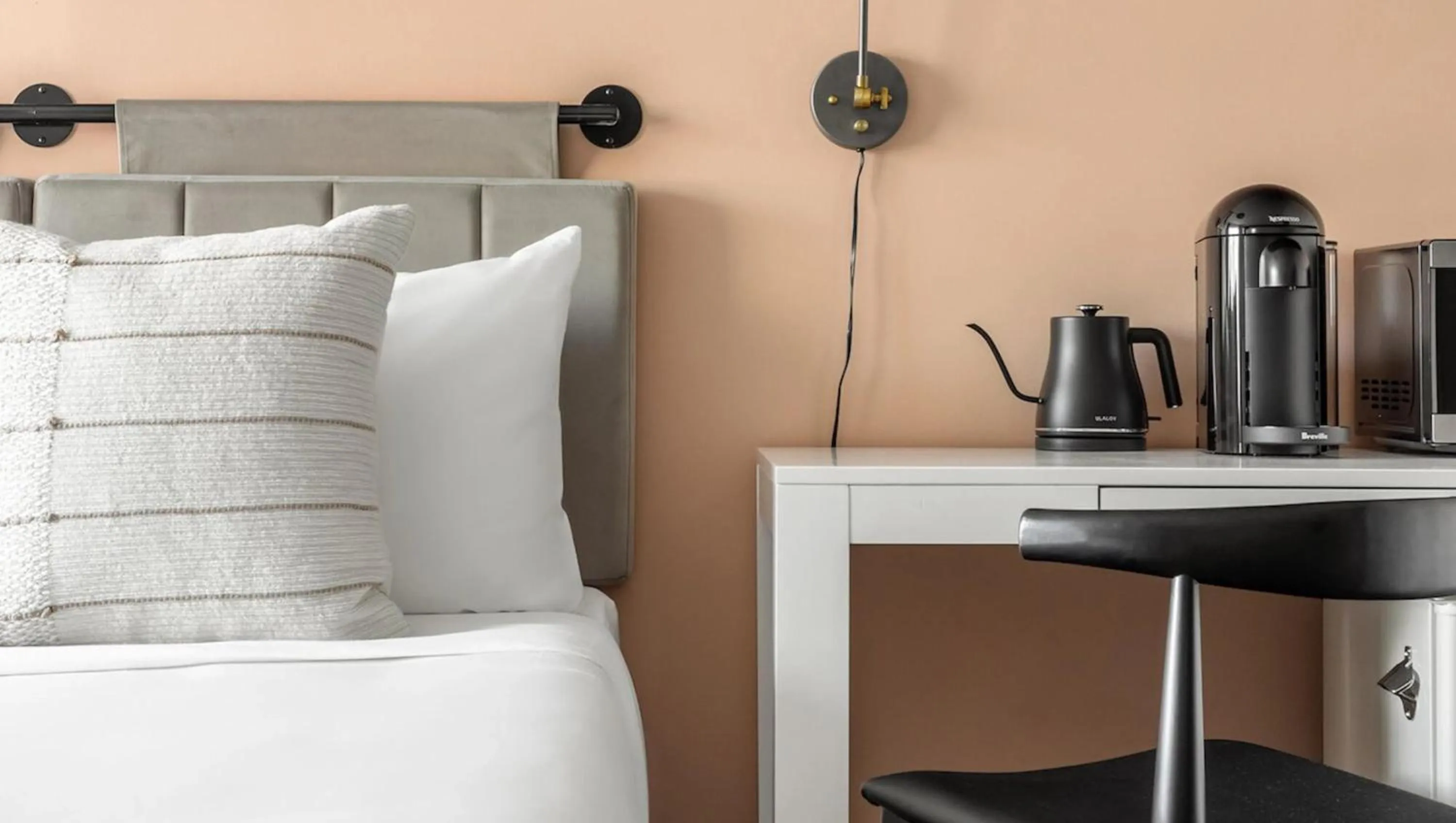 Bedroom in Leland Hotel Palo Alto