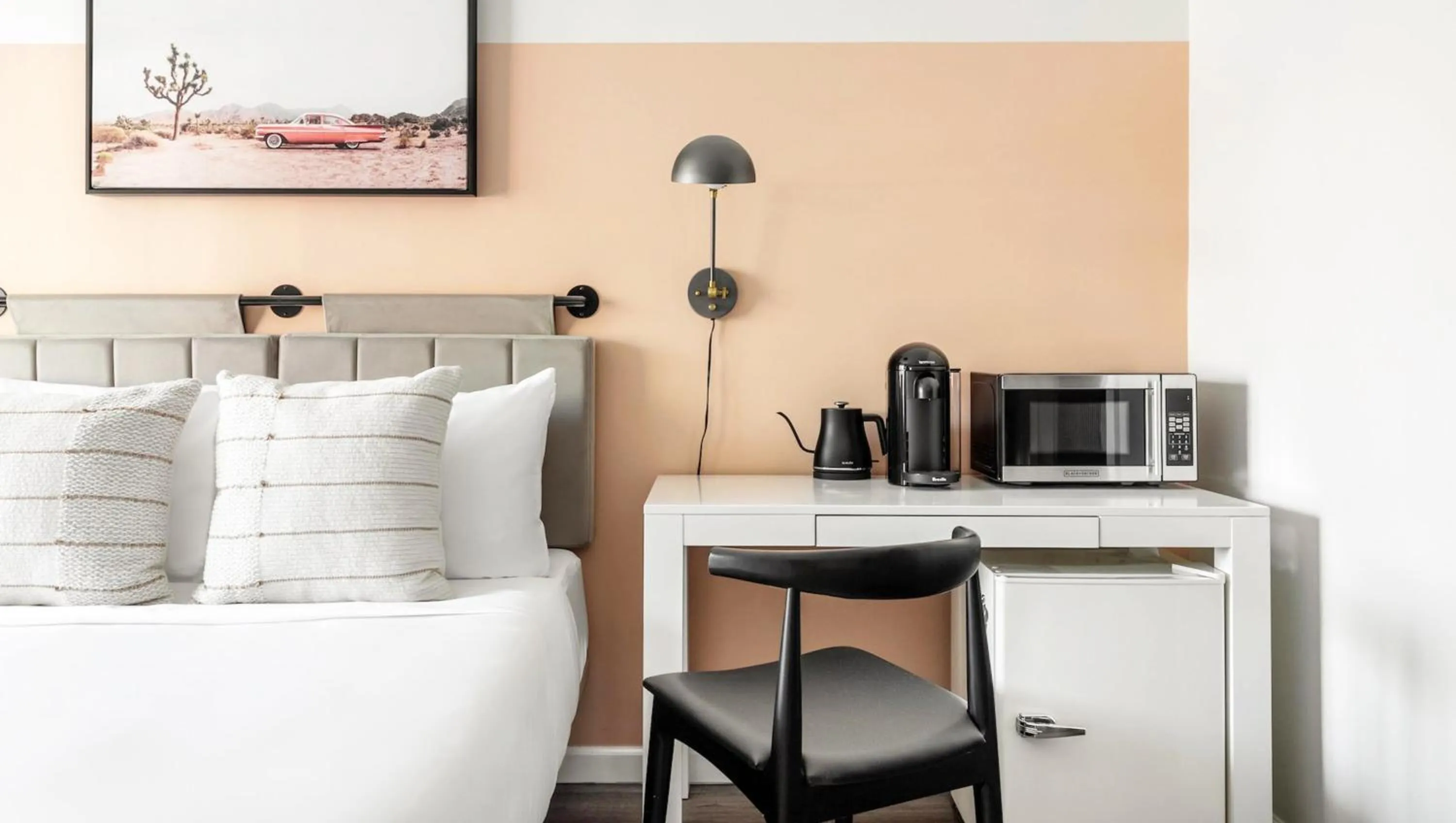 Bedroom in Leland Hotel Palo Alto