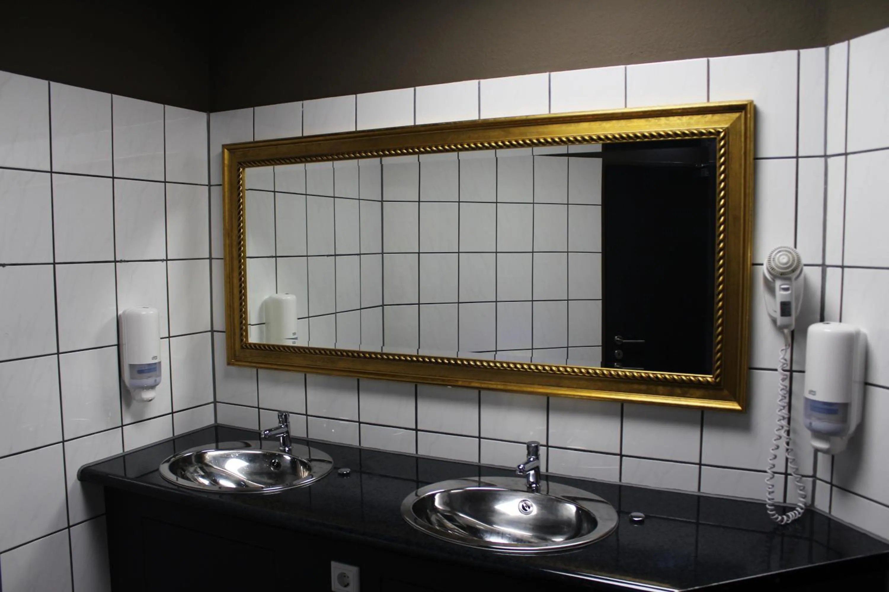 Area and facilities in BoxHotel Göttingen (App Based Hotel)