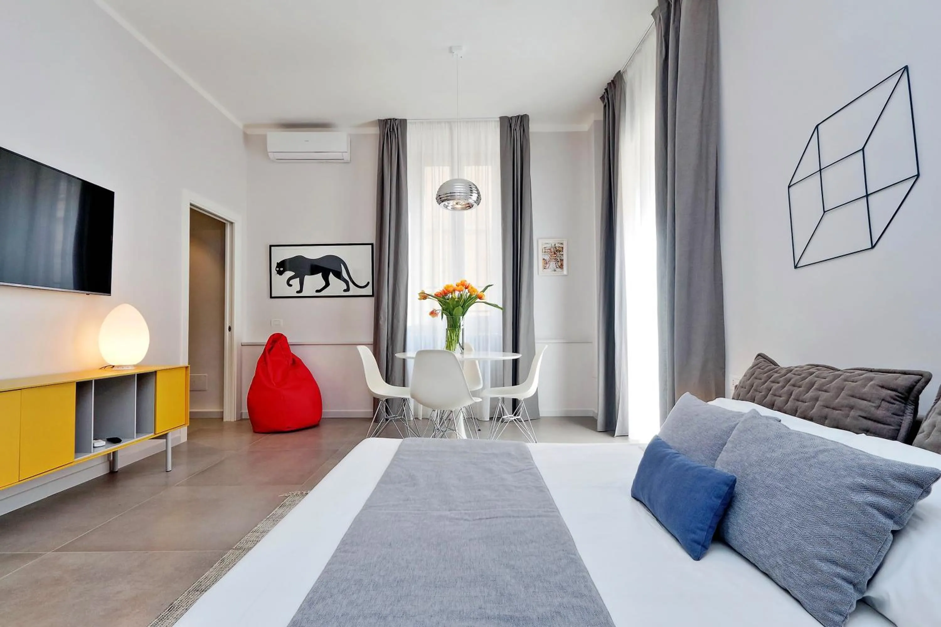 Bedroom, Bed in Propaganda Suites