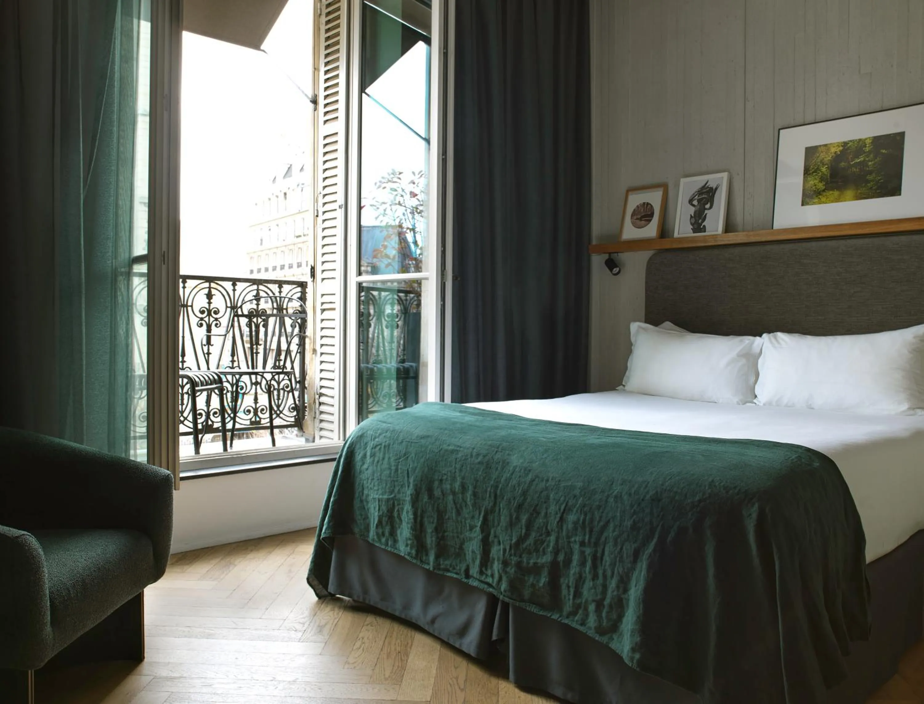 Bed in Hôtel National Des Arts et Métiers