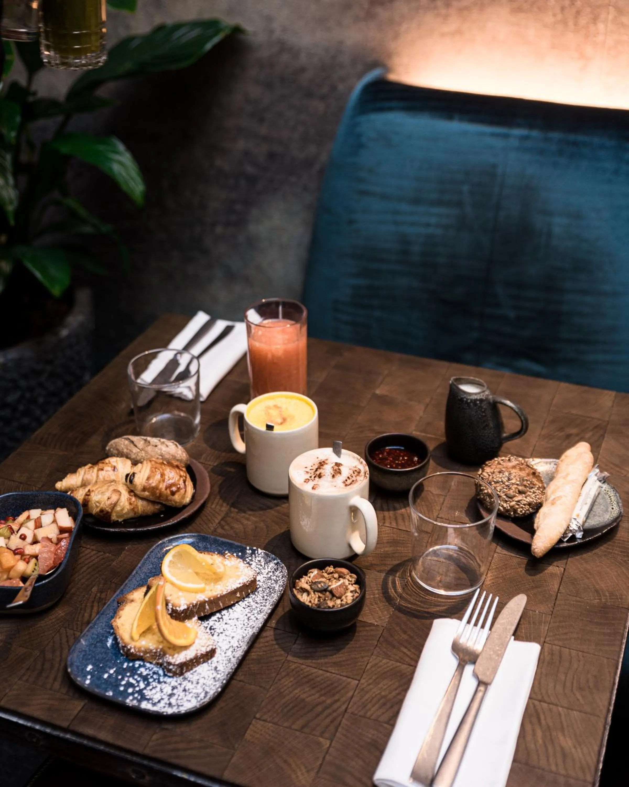 Food and drinks in Hôtel National Des Arts et Métiers