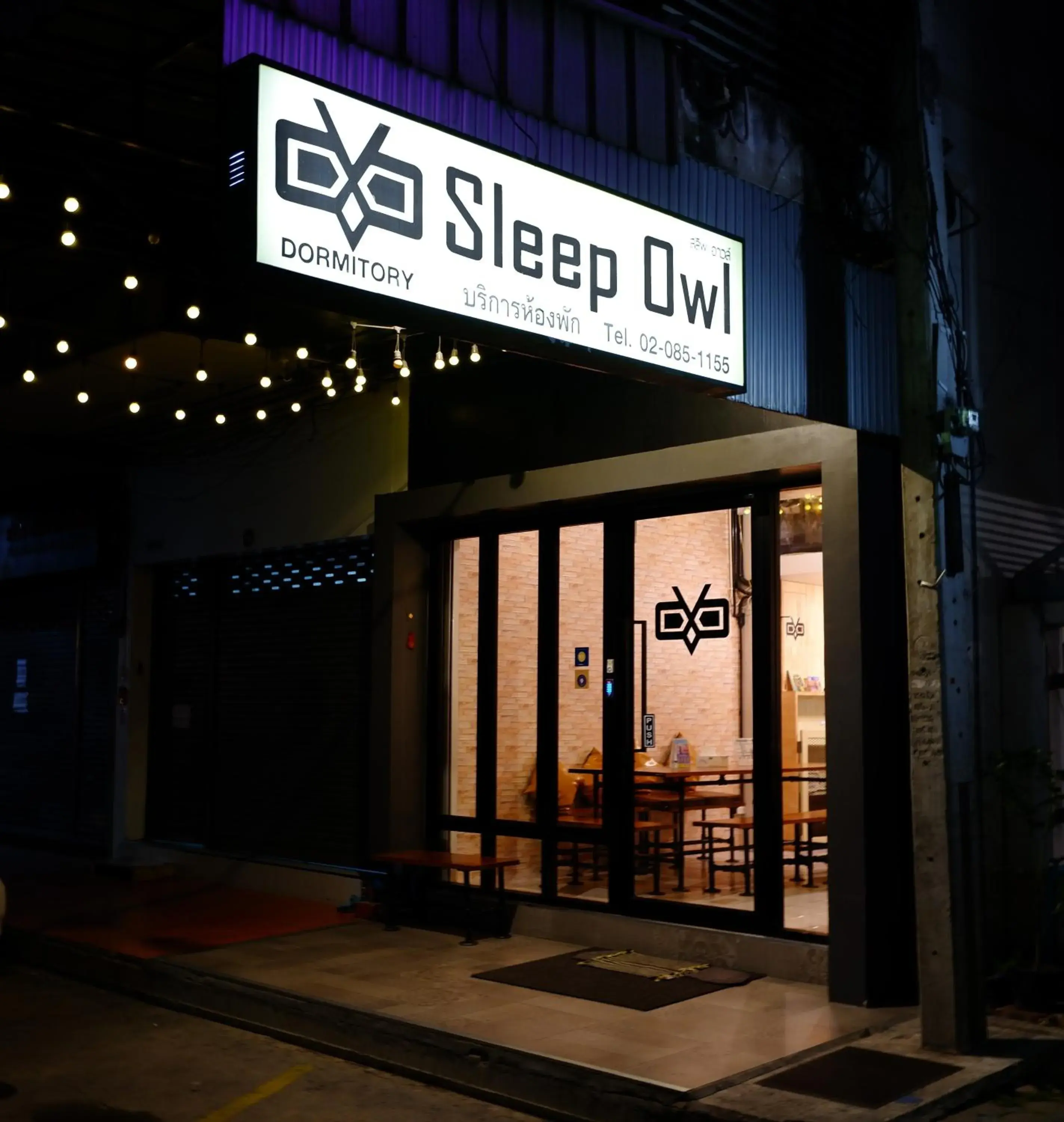 Facade/entrance in Sleep Owl Hostel Facade/entrance in Sleep Owl Hostel