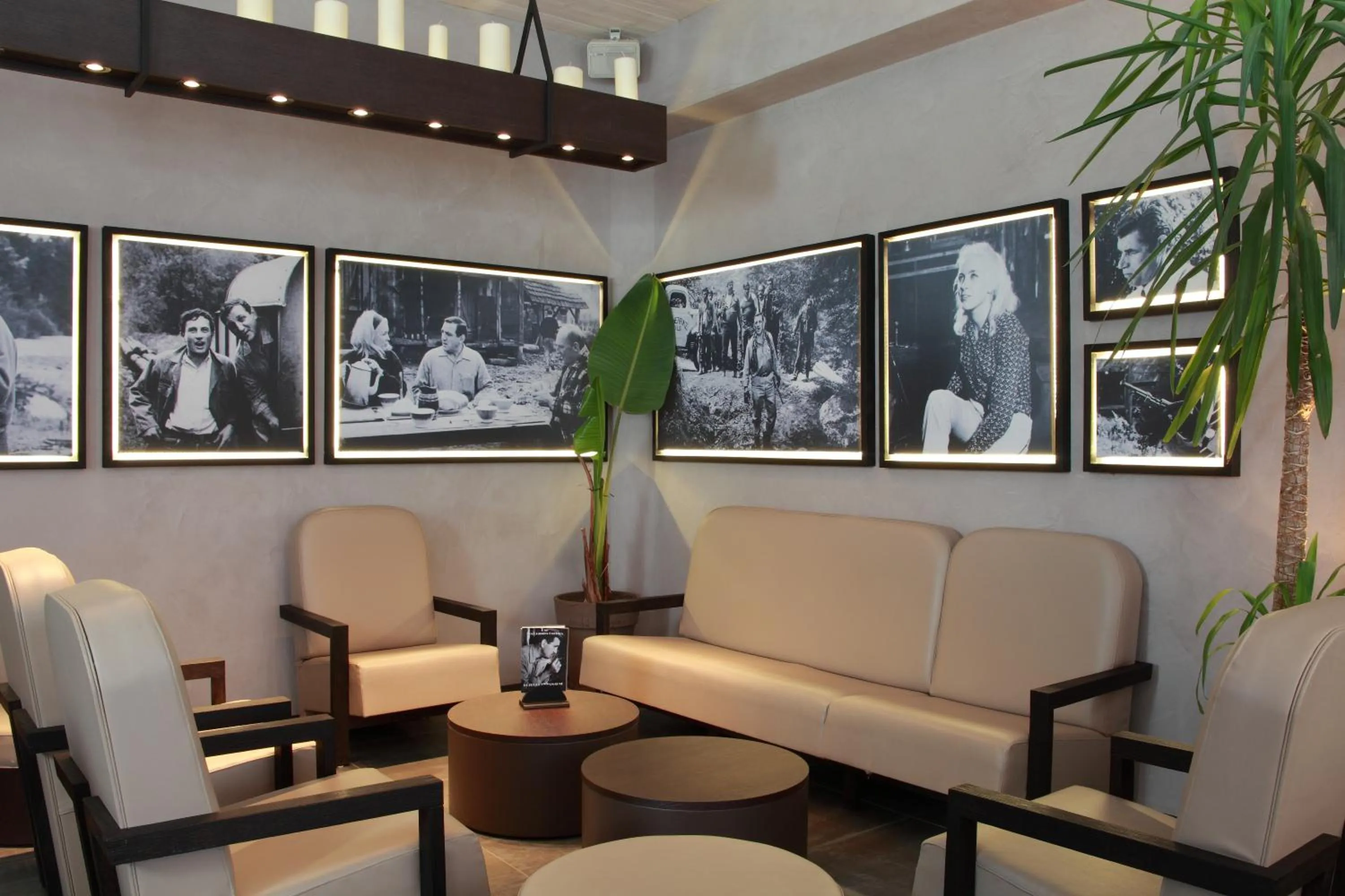 Lounge or bar in Hotel de la Jamagne & Spa