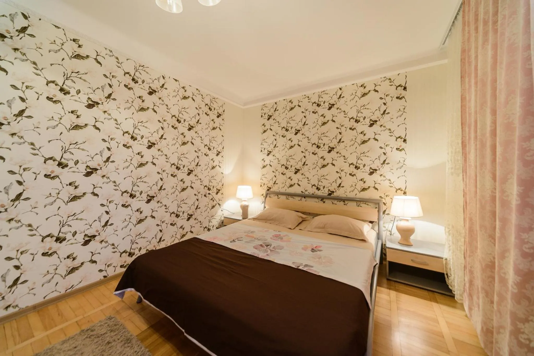 Apartment on Lesi Ukrainky Blvd