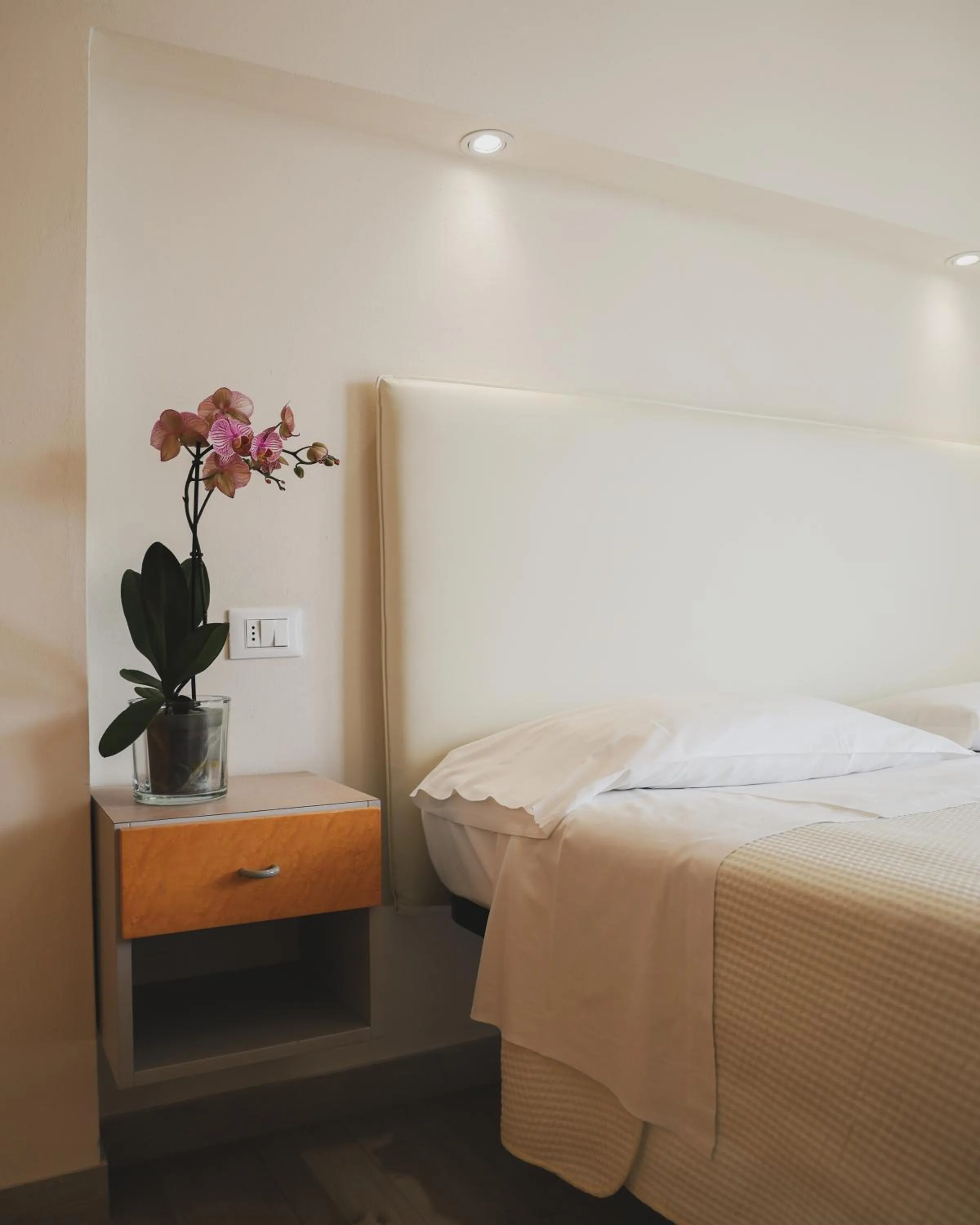 Bed in Hotel Eden