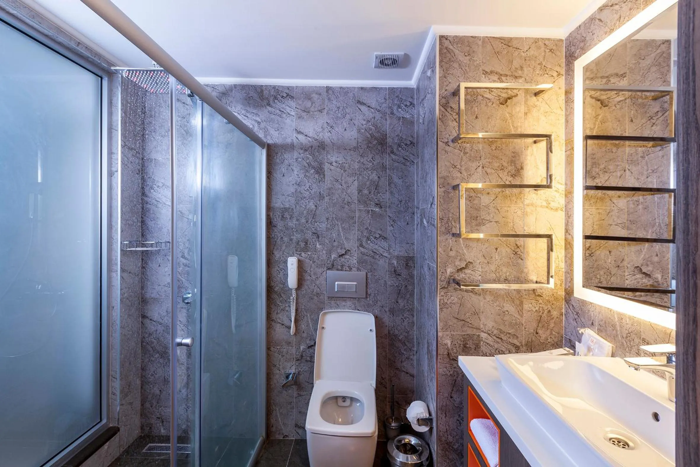 Shower in Best Western Vib Antalya Hotel