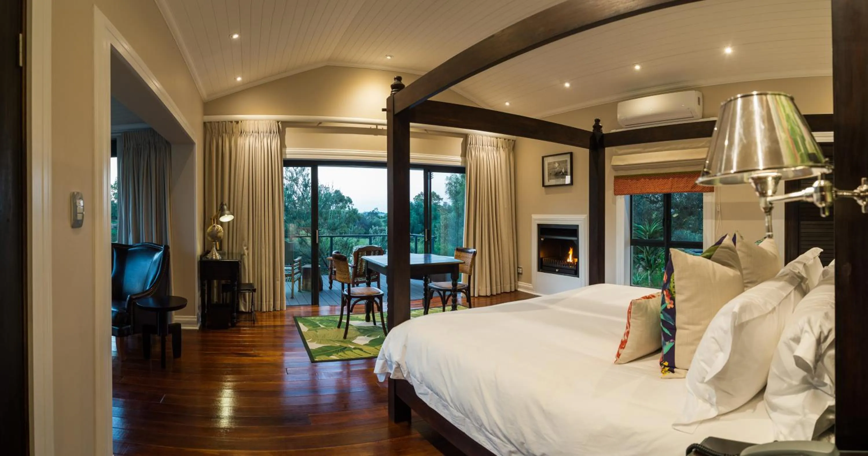 Bedroom, Bed in The Royal Fischer Hotel