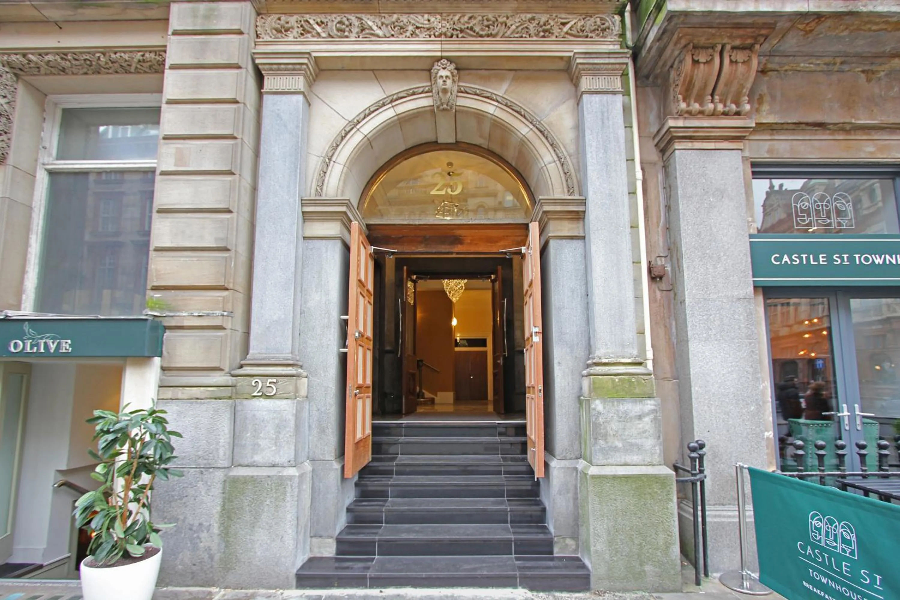 Facade/entrance in The Castle Collection - 25 Castle Street