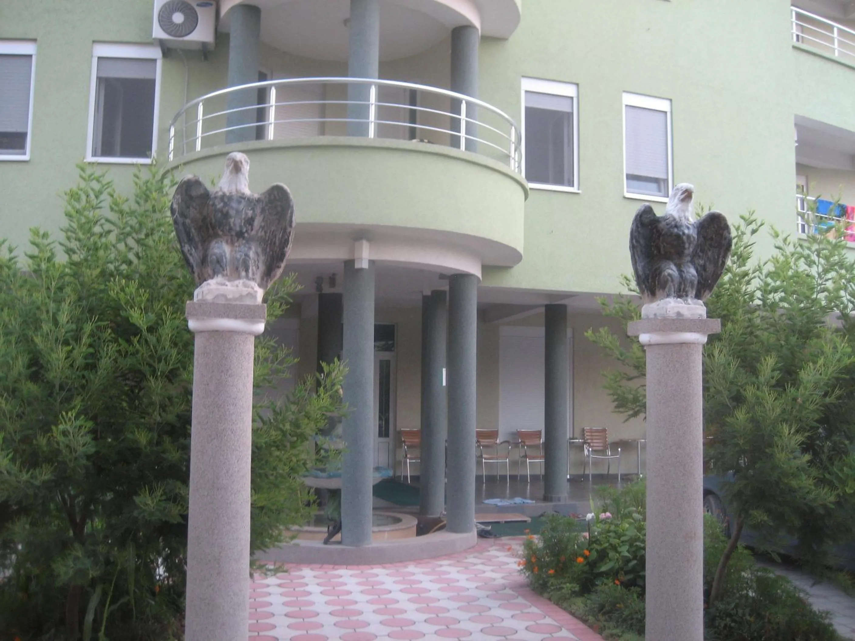 Garden view in Guest House Vila Mimoza