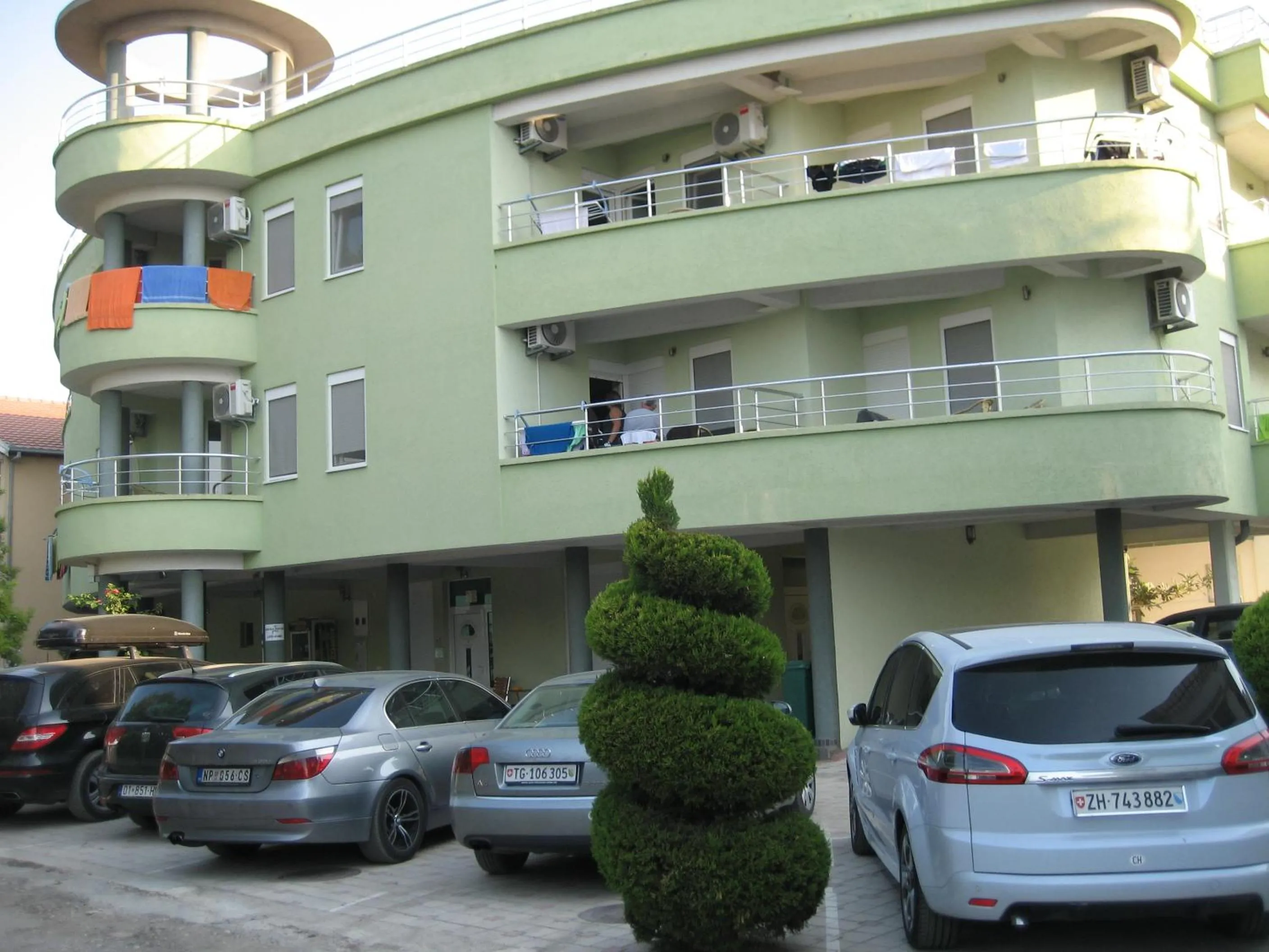 Property building in Guest House Vila Mimoza