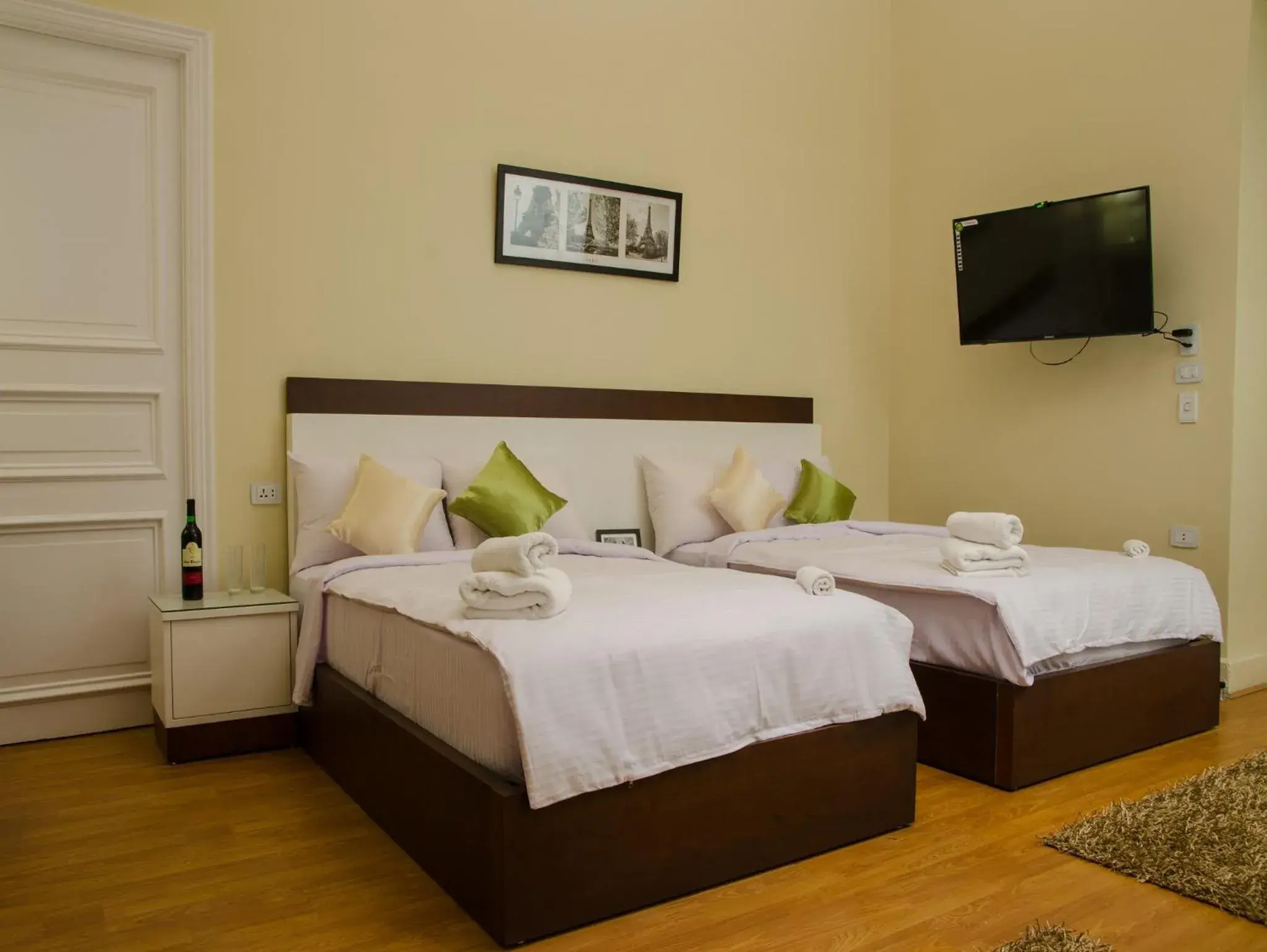 Photo of the whole room, Bed in Grand Agor Hotel Cairo Photo of the whole room, Bed in Grand Agor Hotel Cairo