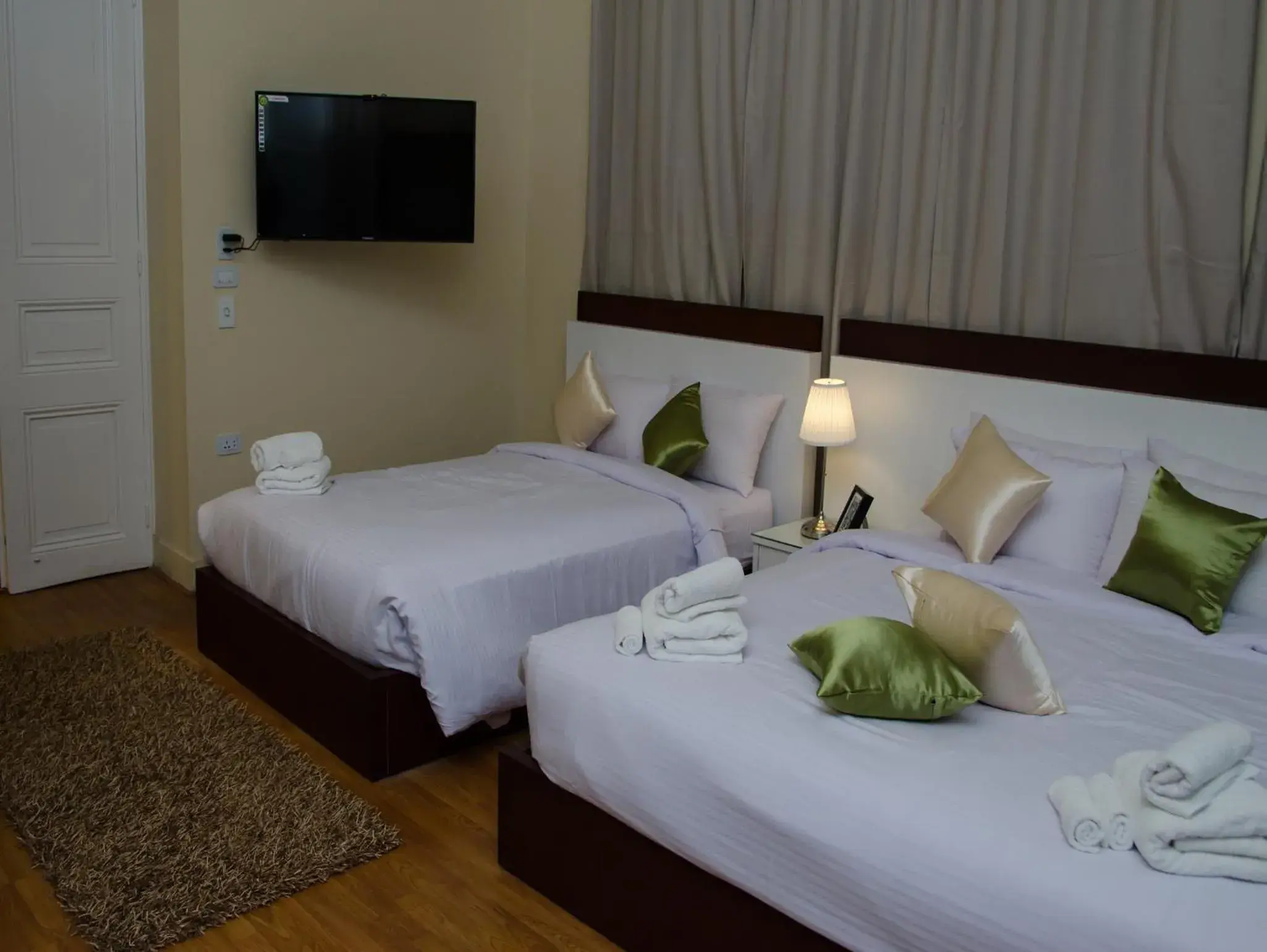 Photo of the whole room, Bed in Grand Agor Hotel Cairo Photo of the whole room, Bed in Grand Agor Hotel Cairo