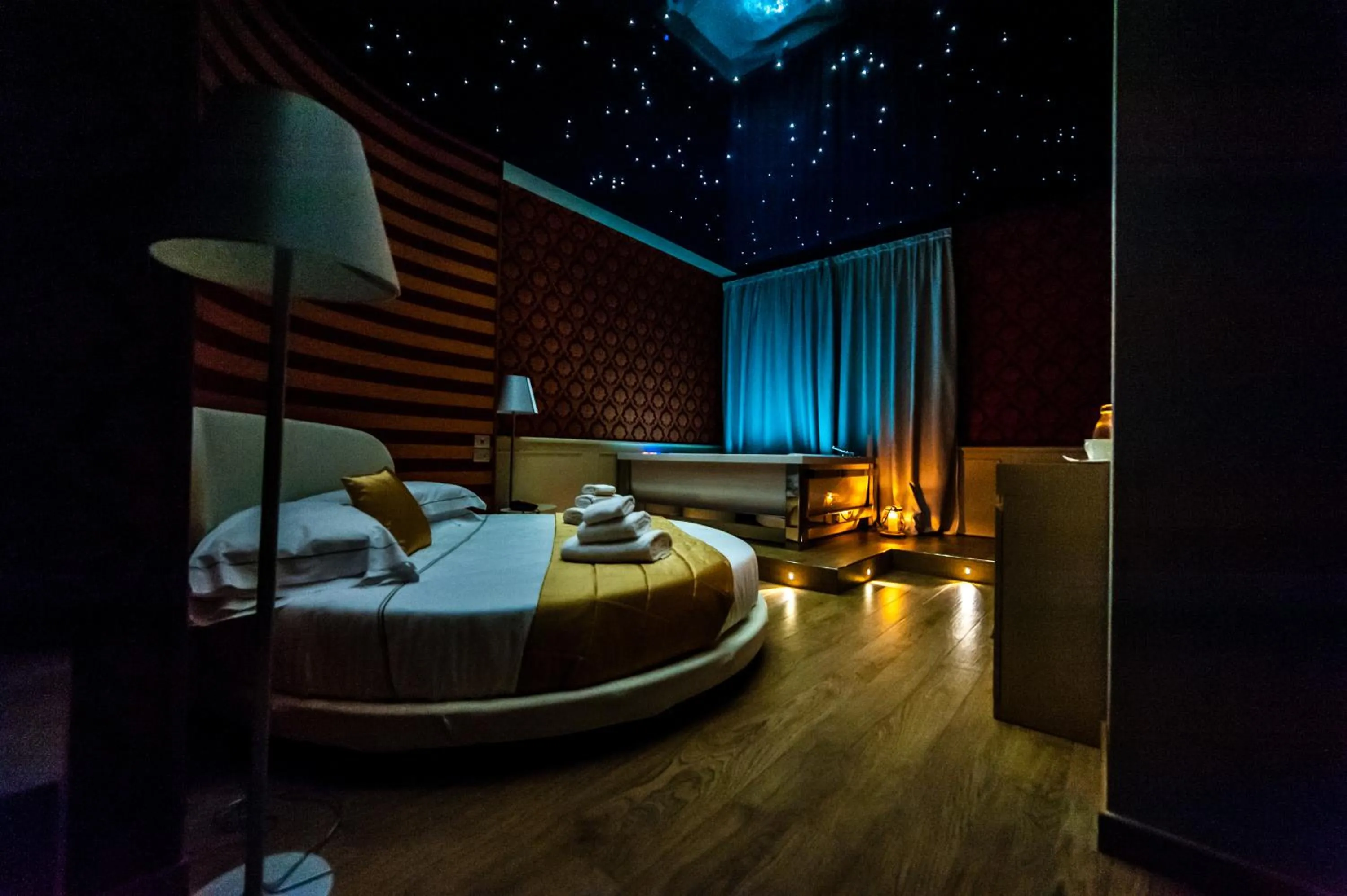 Night, Bed in Hotel Terre Dei Salici