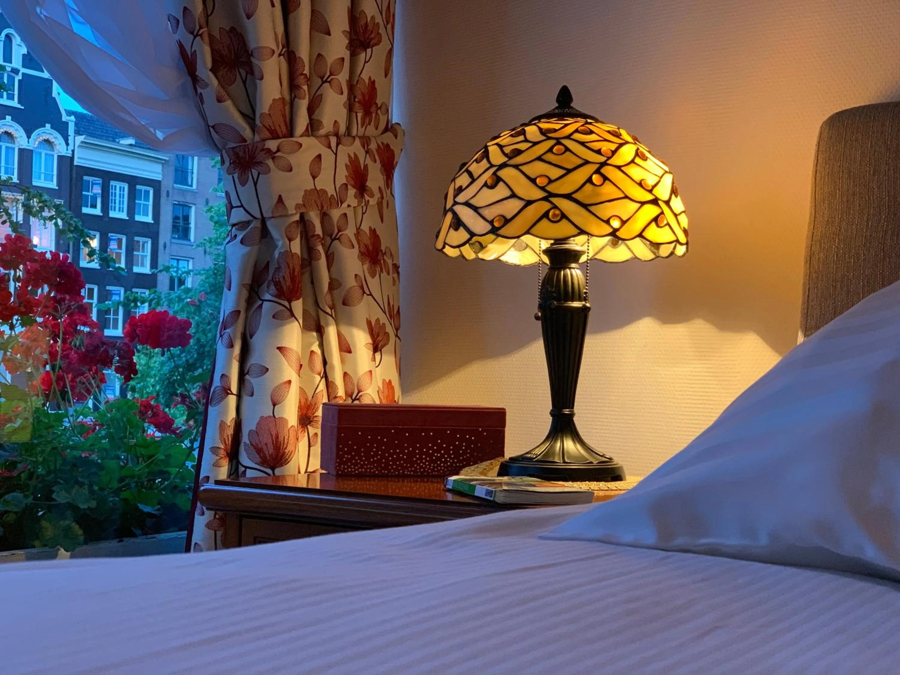 Bed in Keizershouse Amsterdam