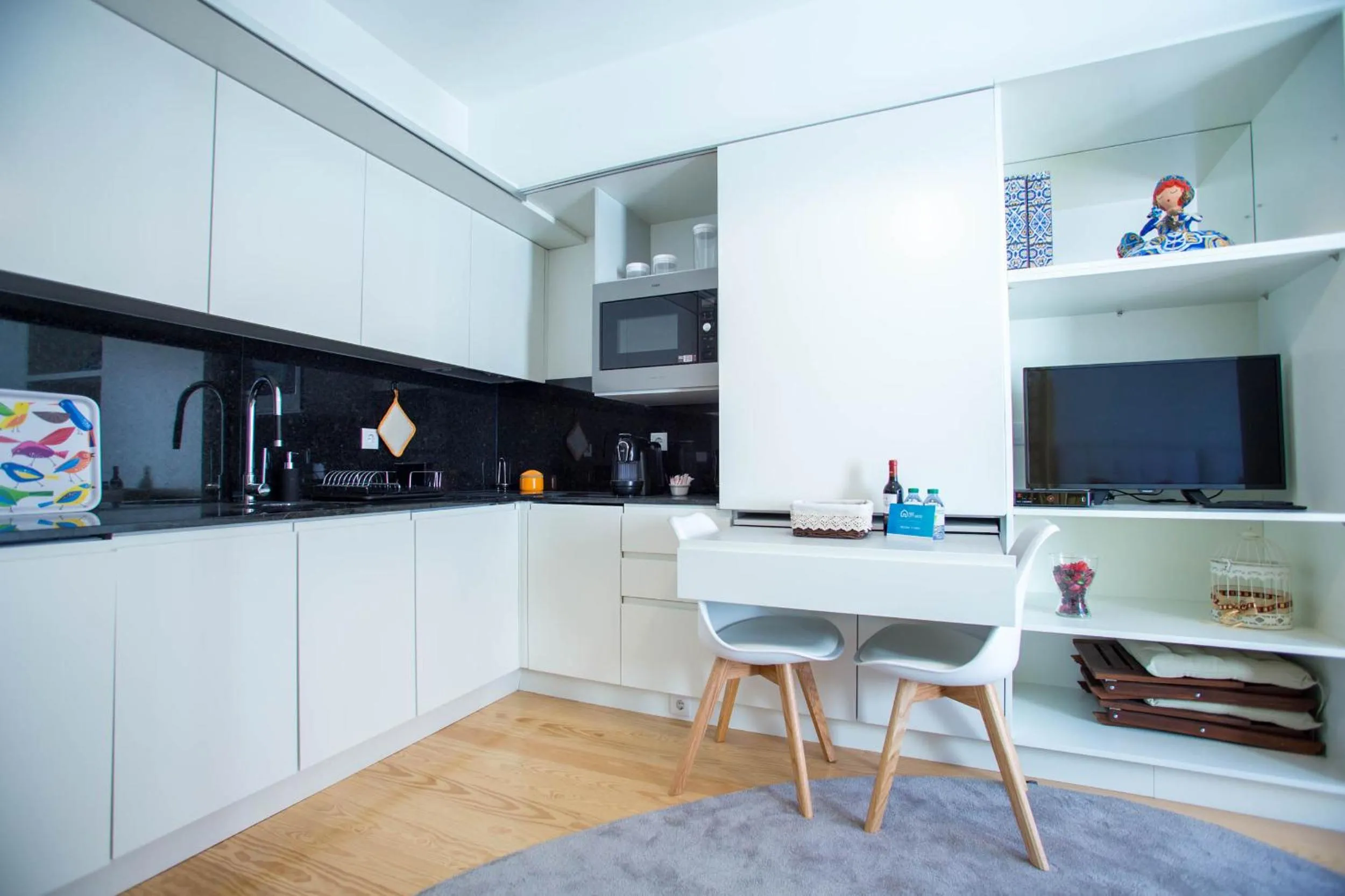 Almada Story Apartments by Porto City Hosts