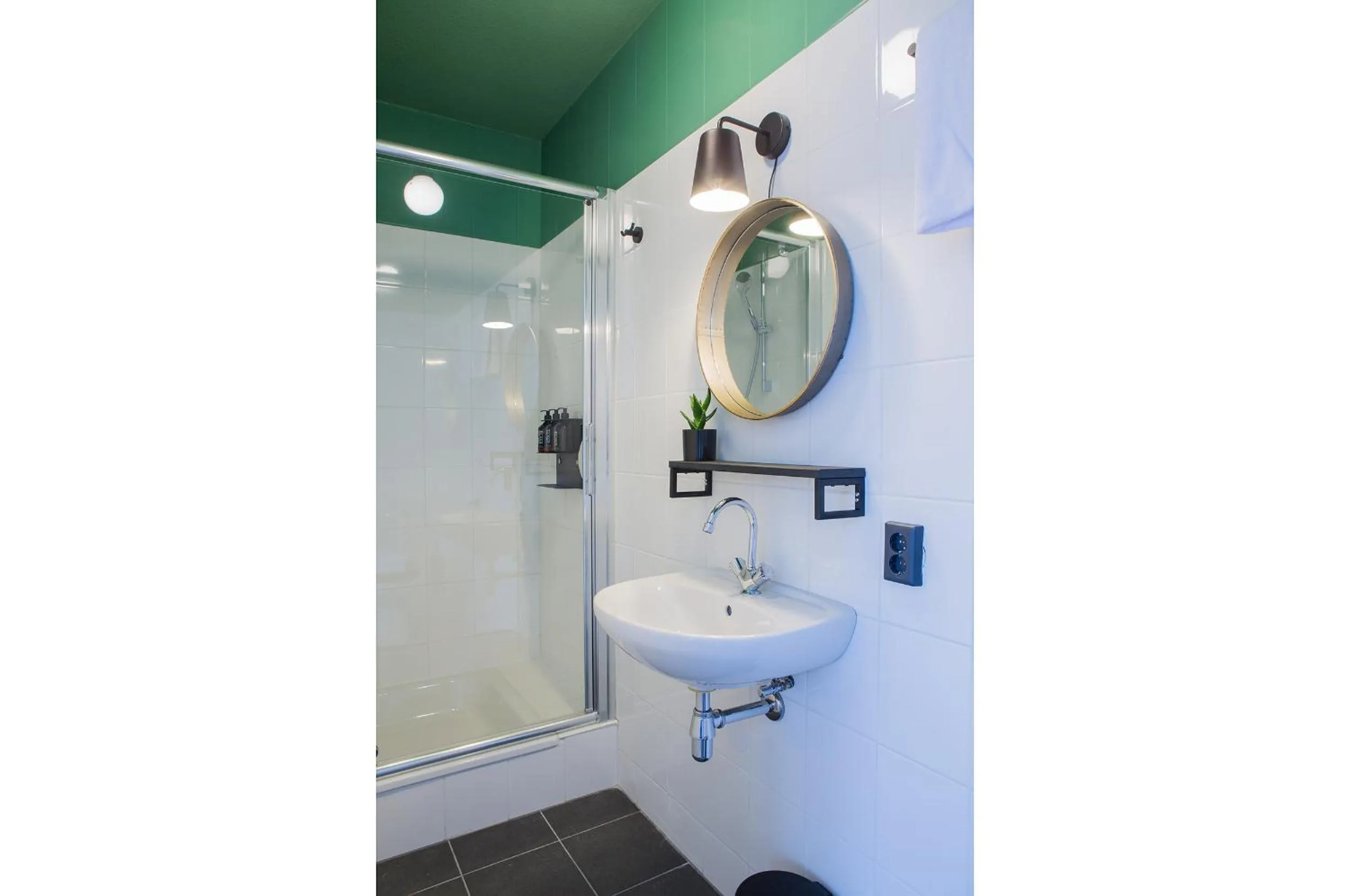 Bathroom in Little Duke Hotel