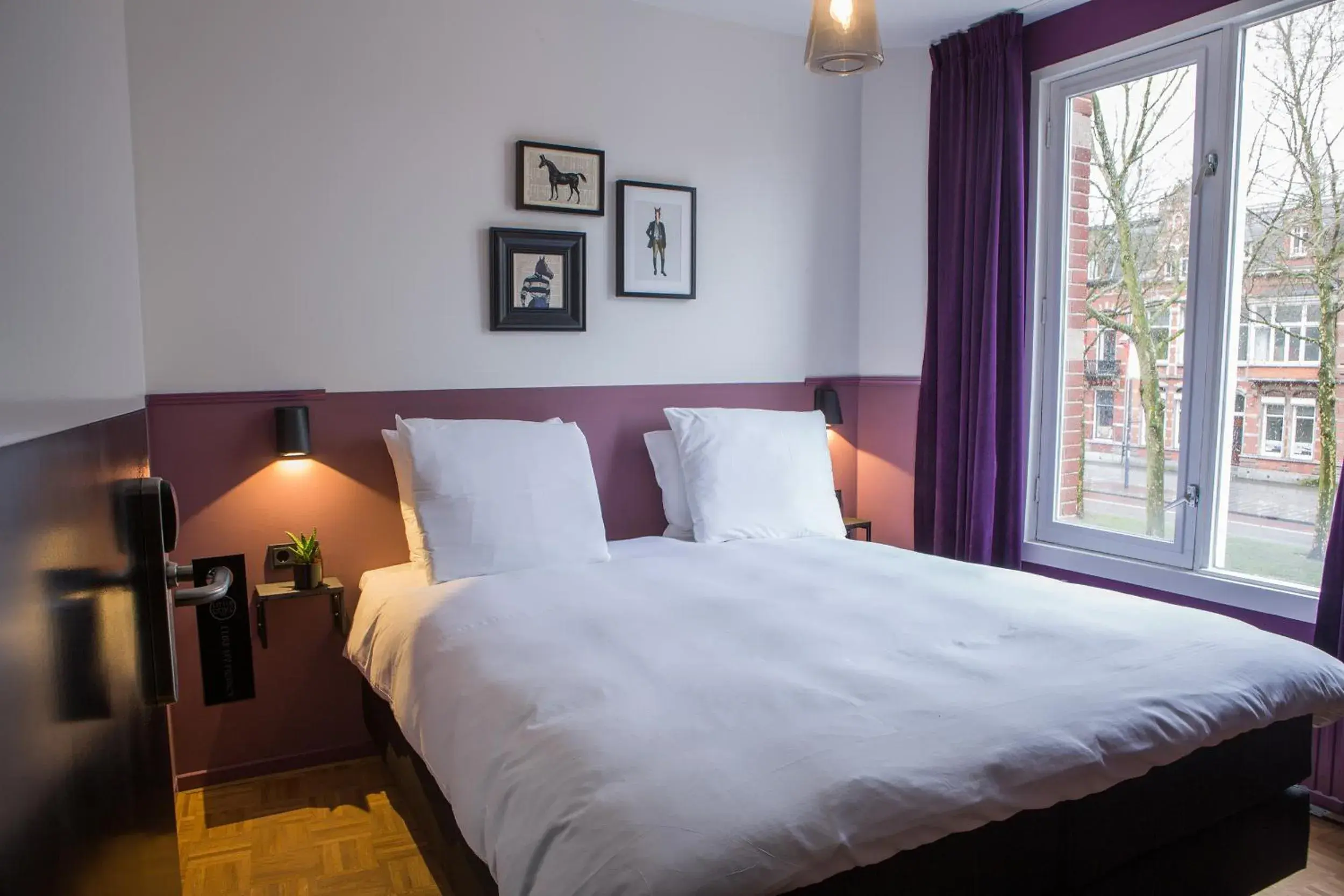 Photo of the whole room, Bed in Little Duke Hotel Photo of the whole room, Bed in Little Duke Hotel