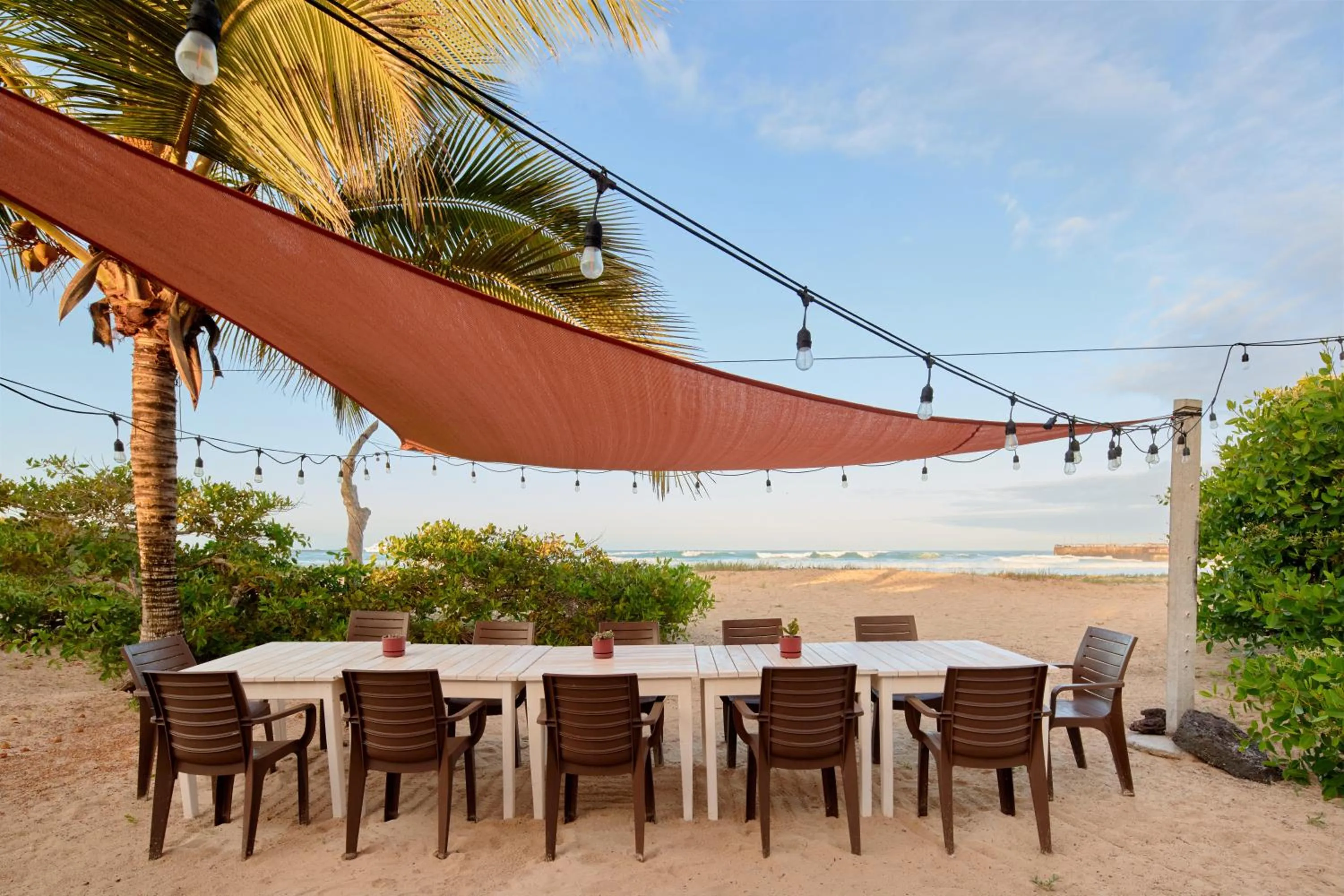 Patio in Hotel Isamar Galapagos Beachfront