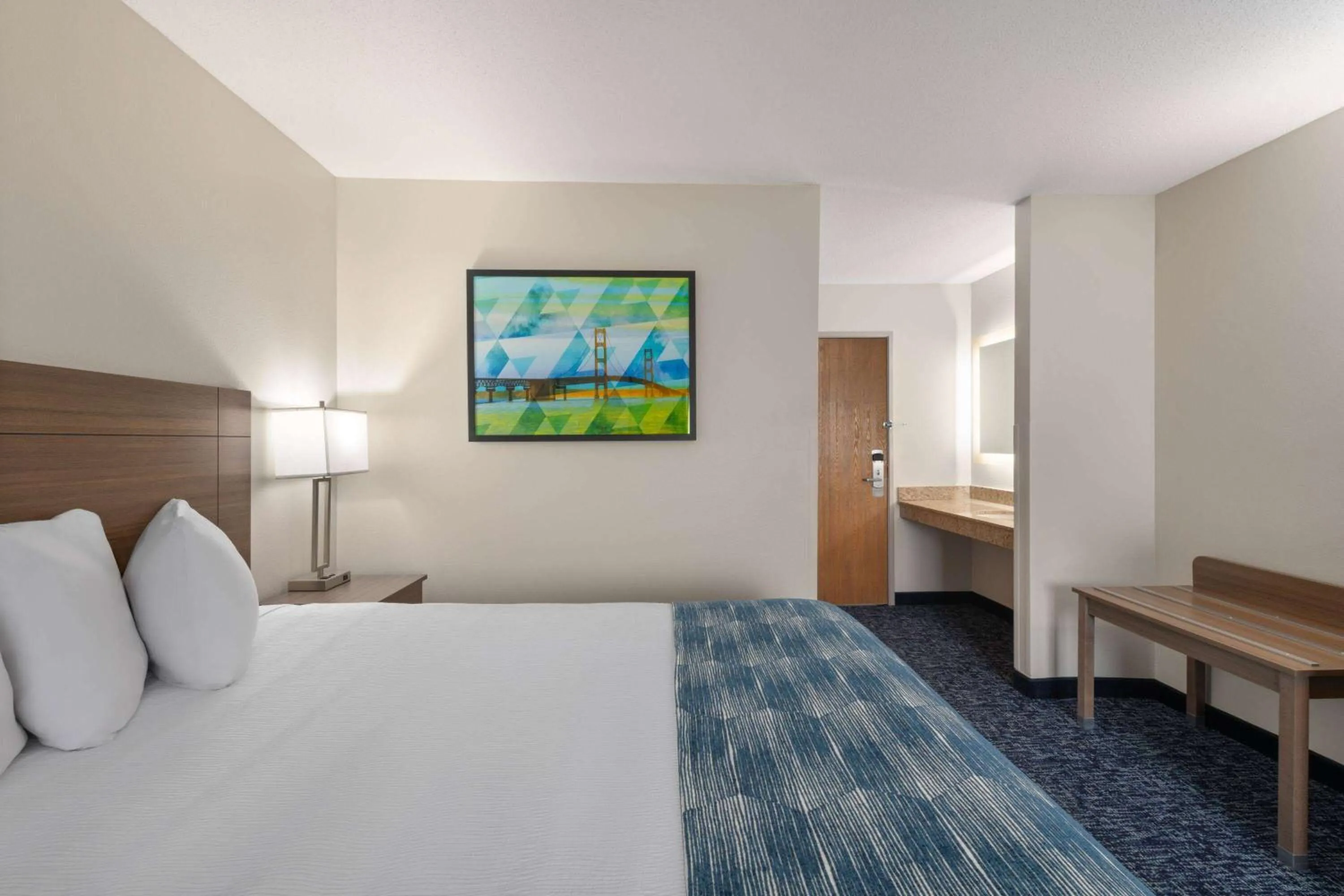 Photo of the whole room, Bed in Baymont by Wyndham Mt. Pleasant