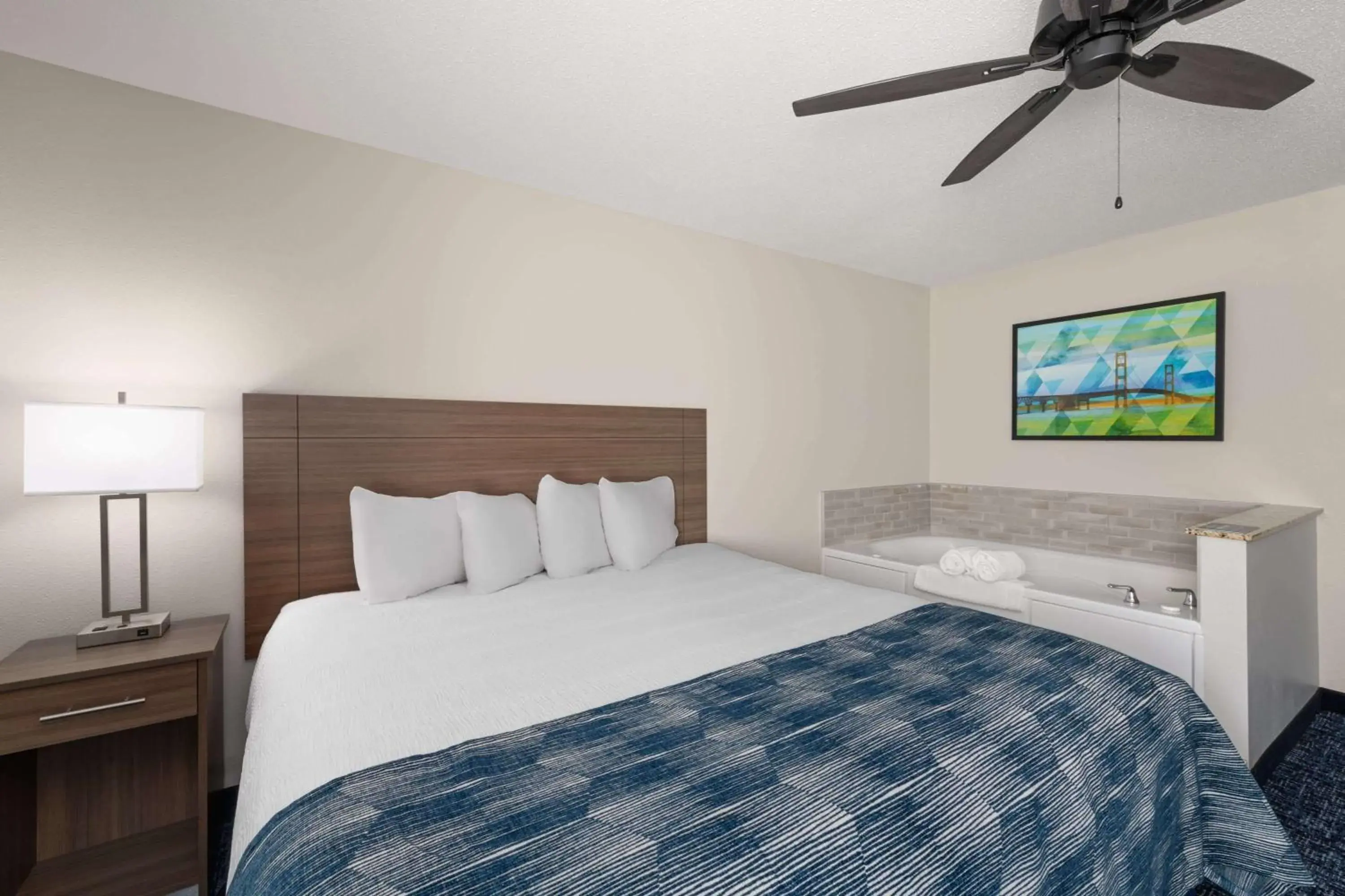 Photo of the whole room, Bed in Baymont by Wyndham Mt. Pleasant Photo of the whole room, Bed in Baymont by Wyndham Mt. Pleasant