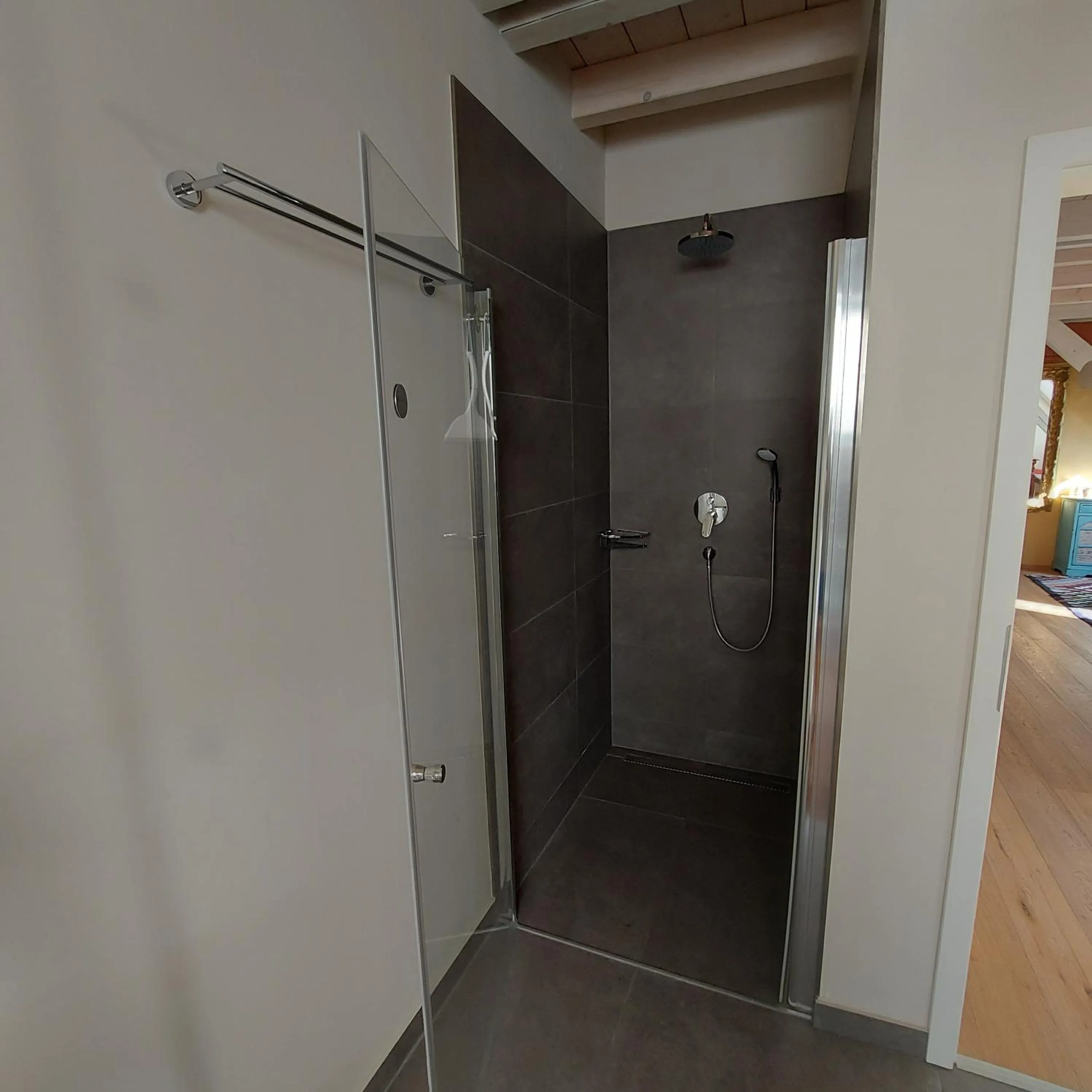 Shower in Boardinghouse Neumarkt Alte Schule