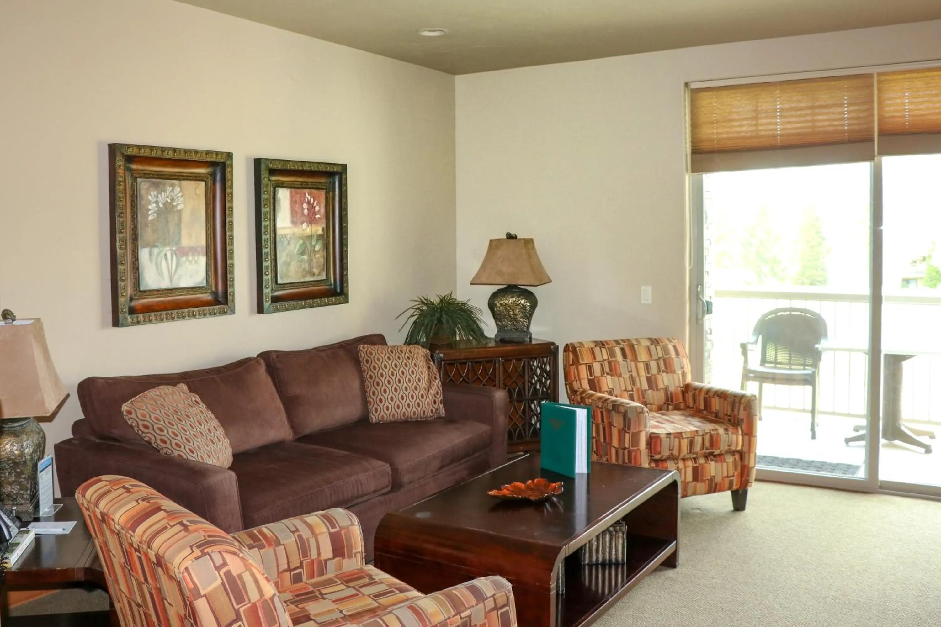 Living room in Meadow Lake Resort & Condos
