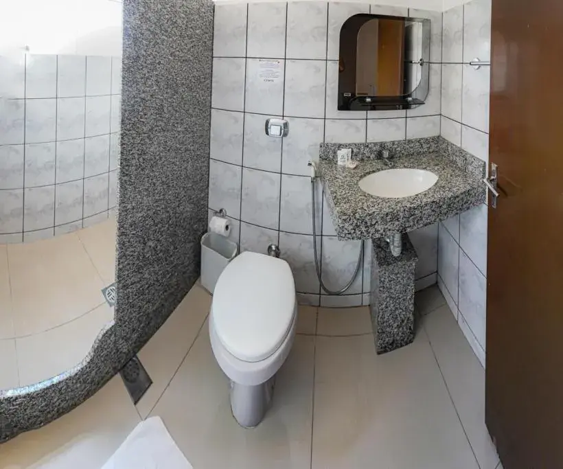Twin Room - single occupancy in Garcia Palace Hotel Twin Room - single occupancy in Garcia Palace Hotel