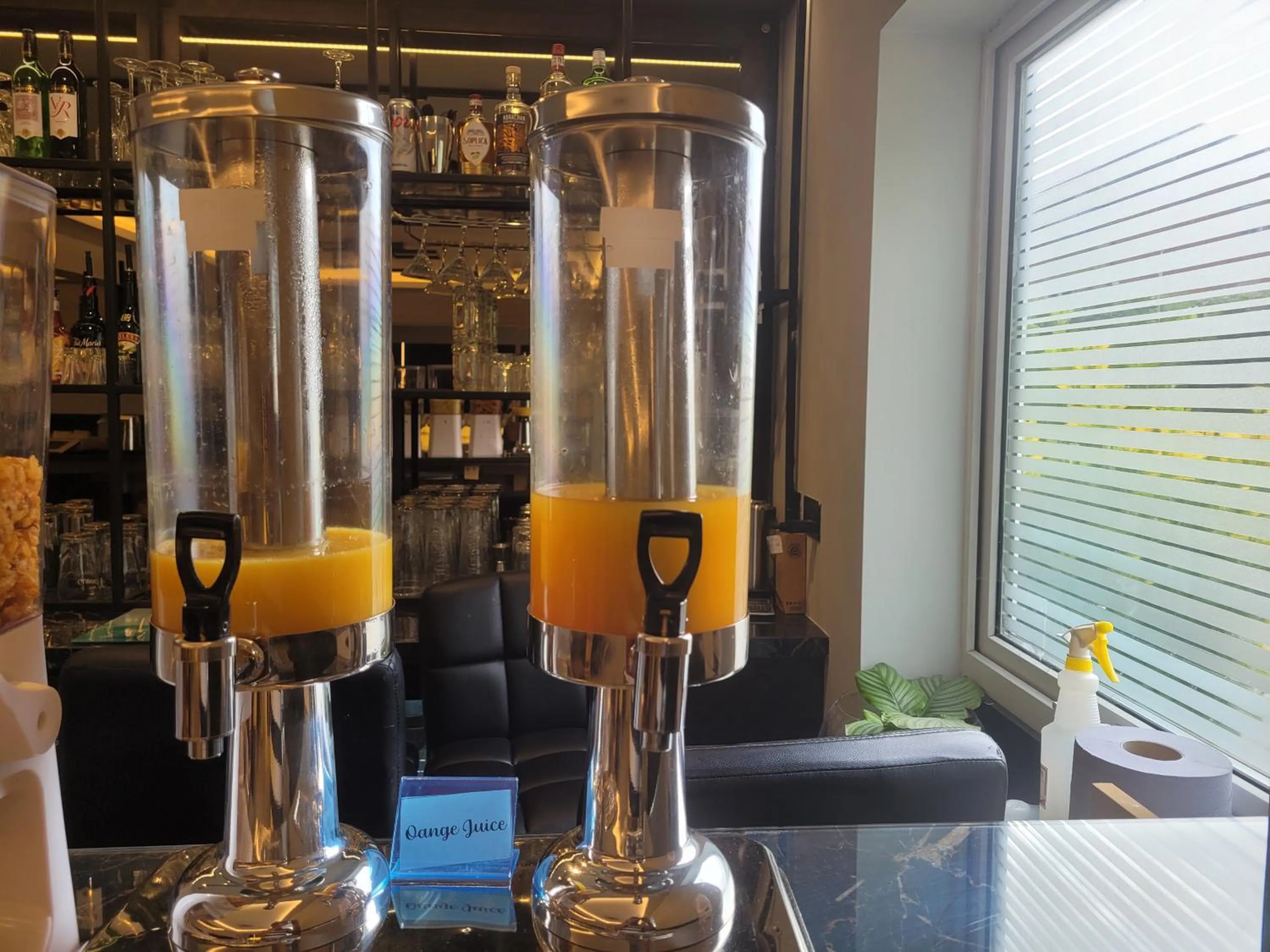 Breakfast in The Gatwick White House Hotel