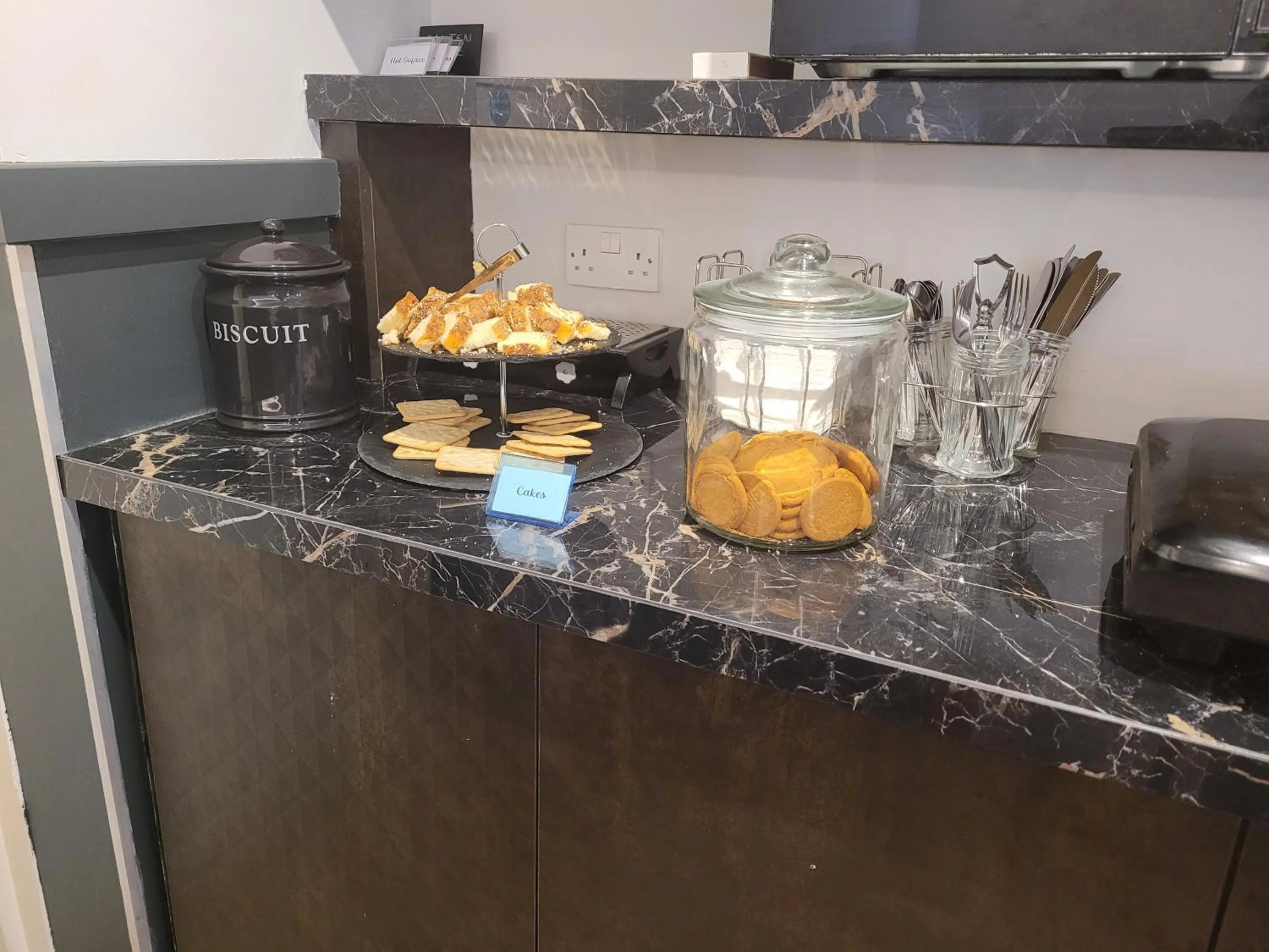 Breakfast in The Gatwick White House Hotel