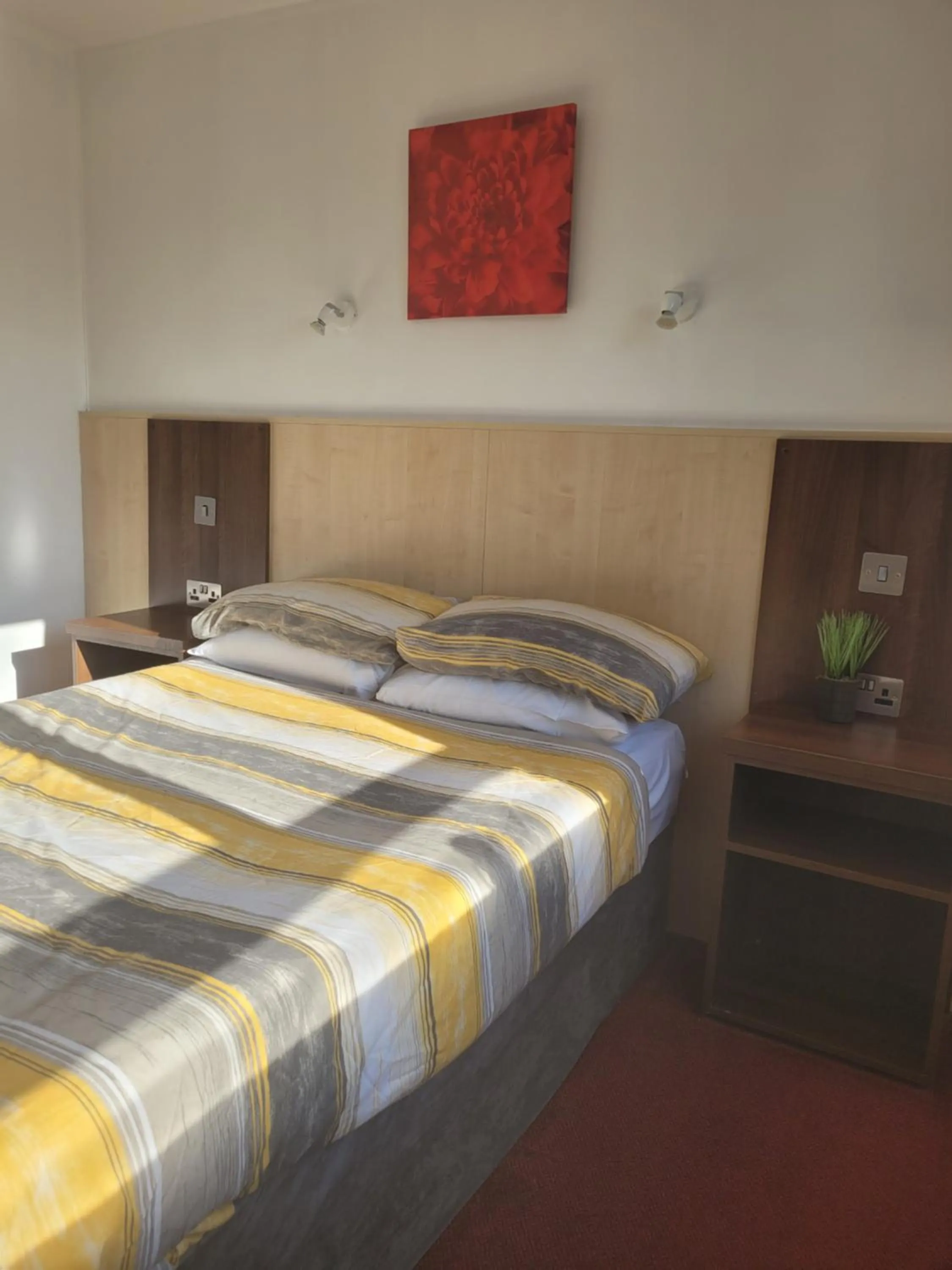 Decorative detail, Bed in The Gatwick White House Hotel