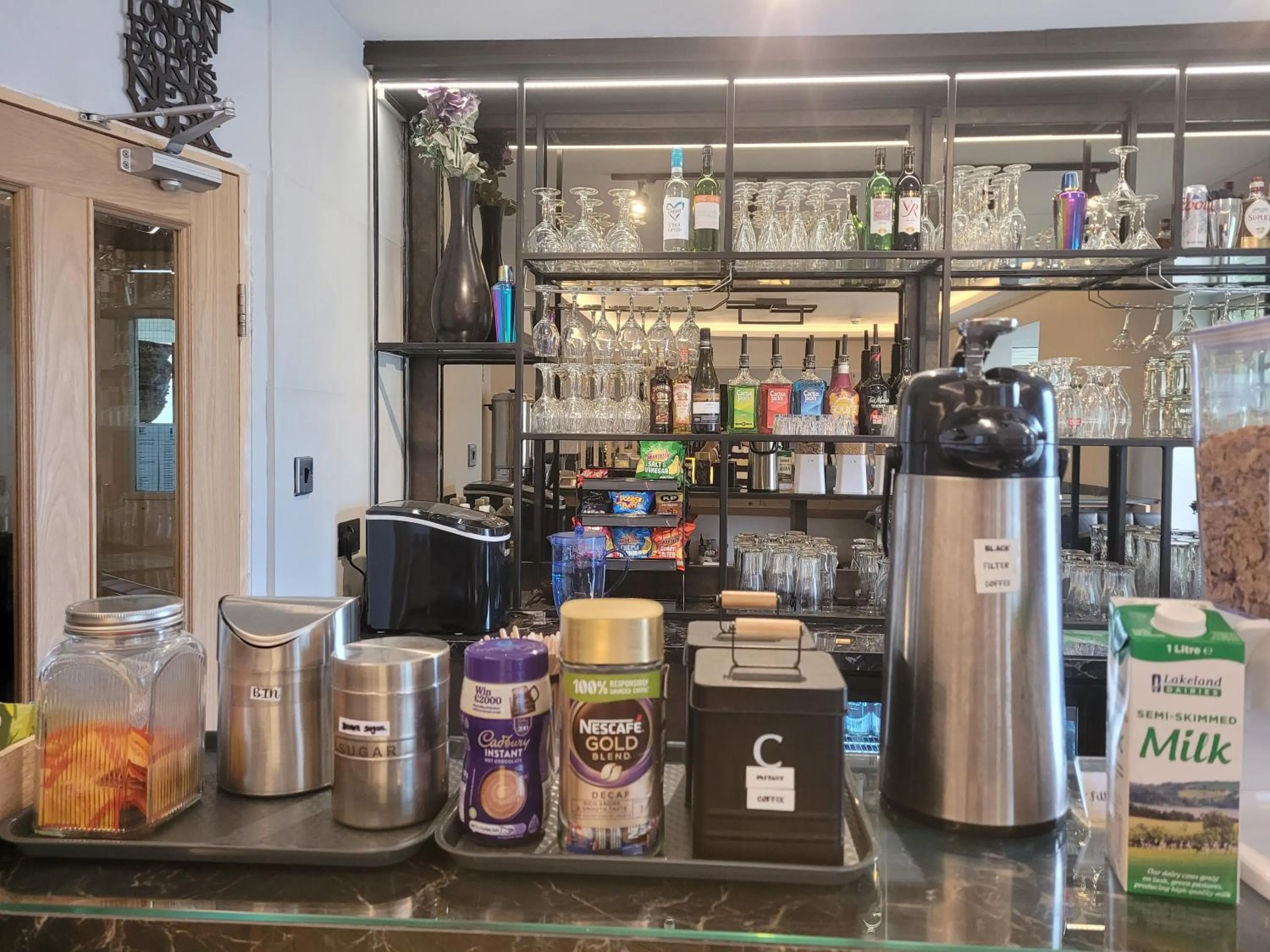 Breakfast in The Gatwick White House Hotel