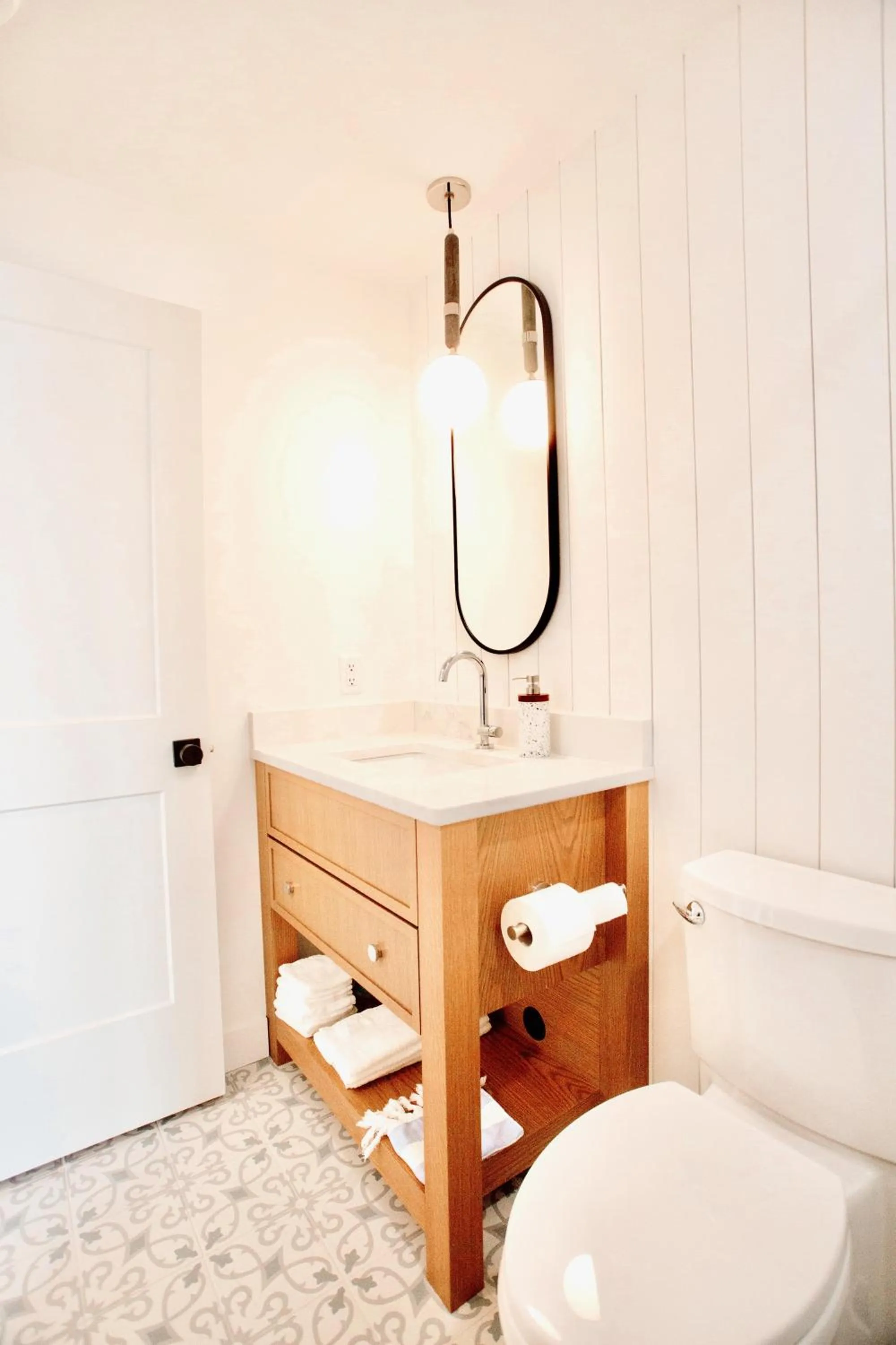 Bathroom in Peachland Beach Resort