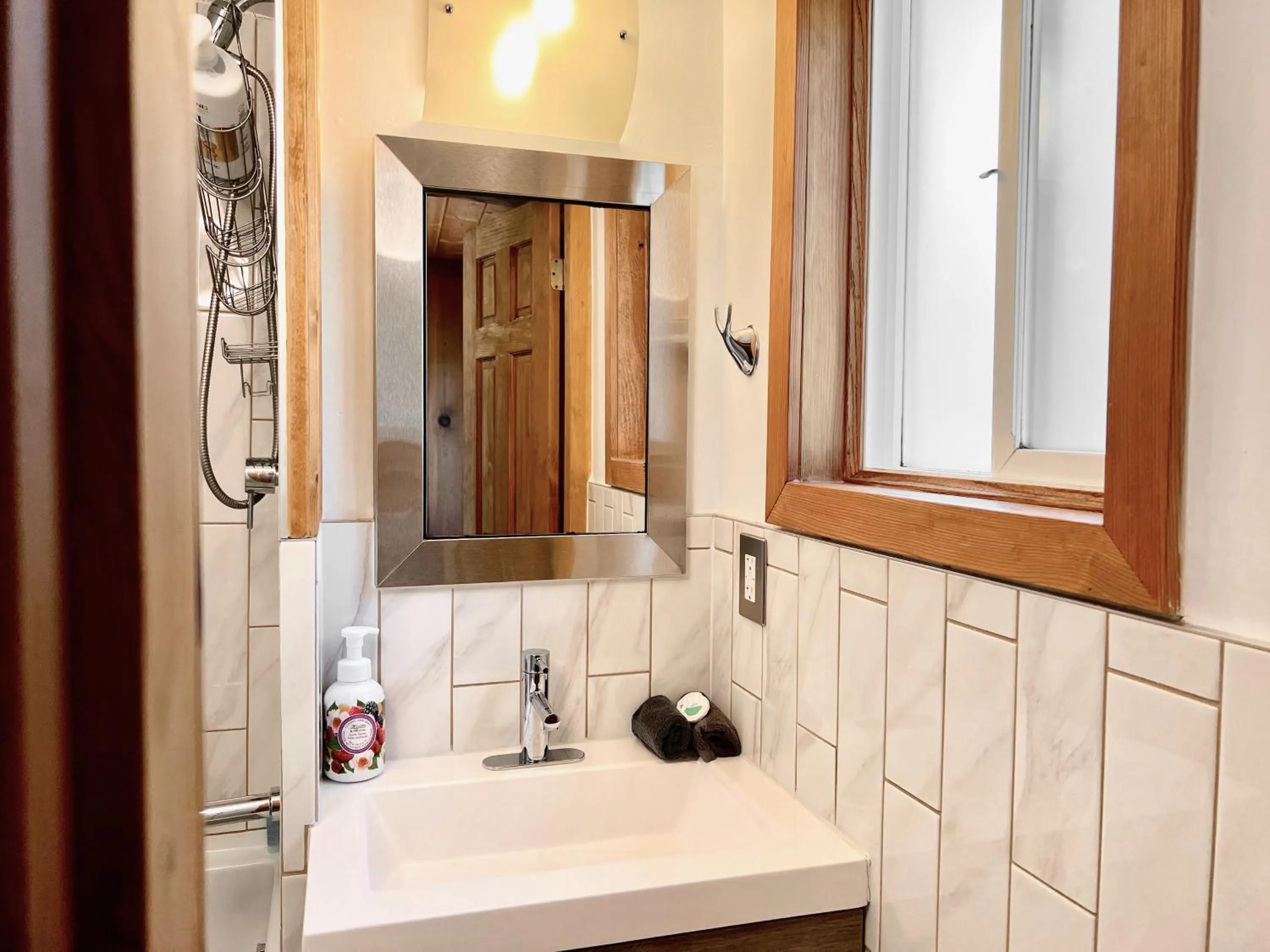 Bathroom in Peachland Beach Resort