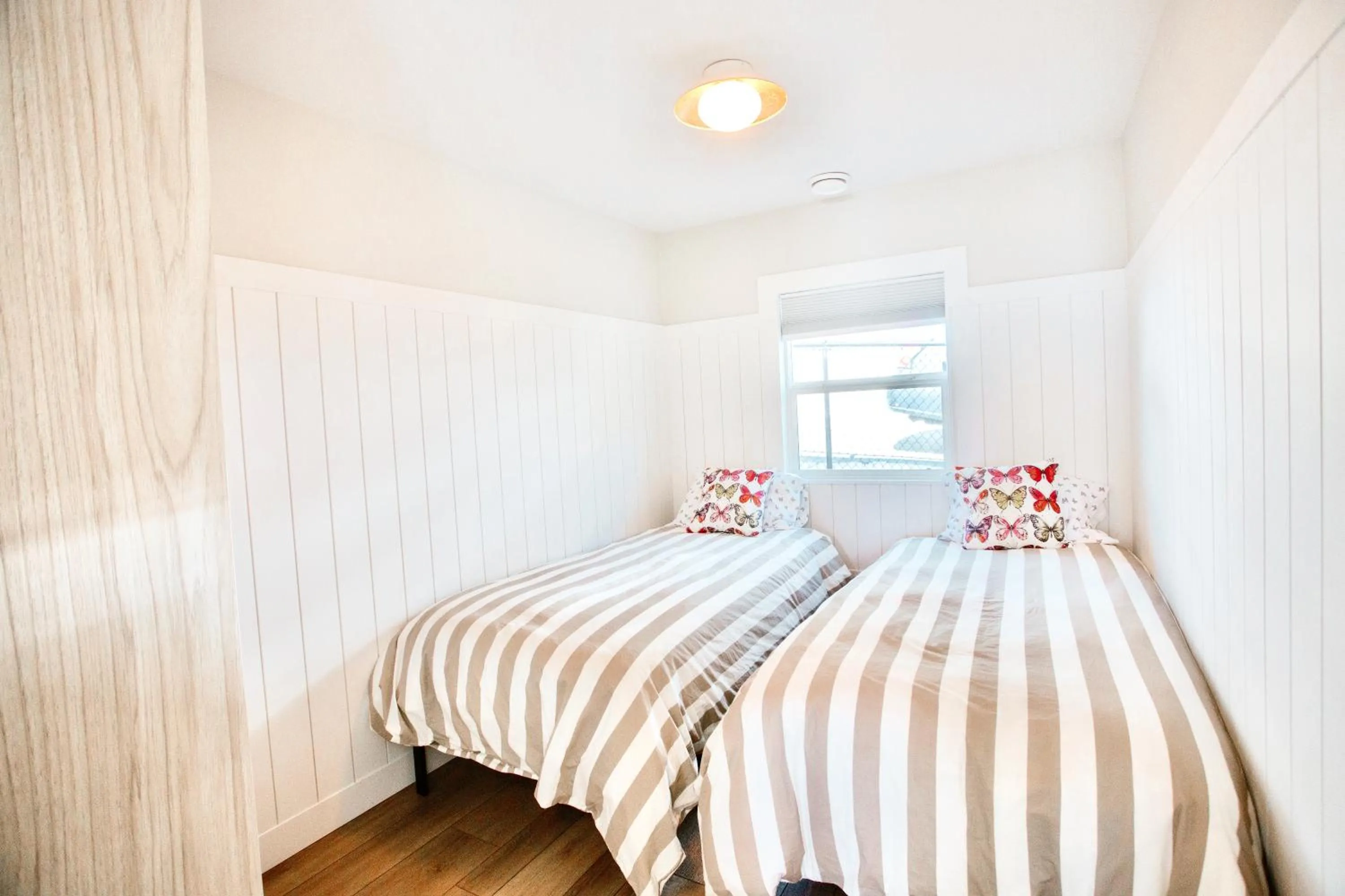 Bed in Peachland Beach Resort