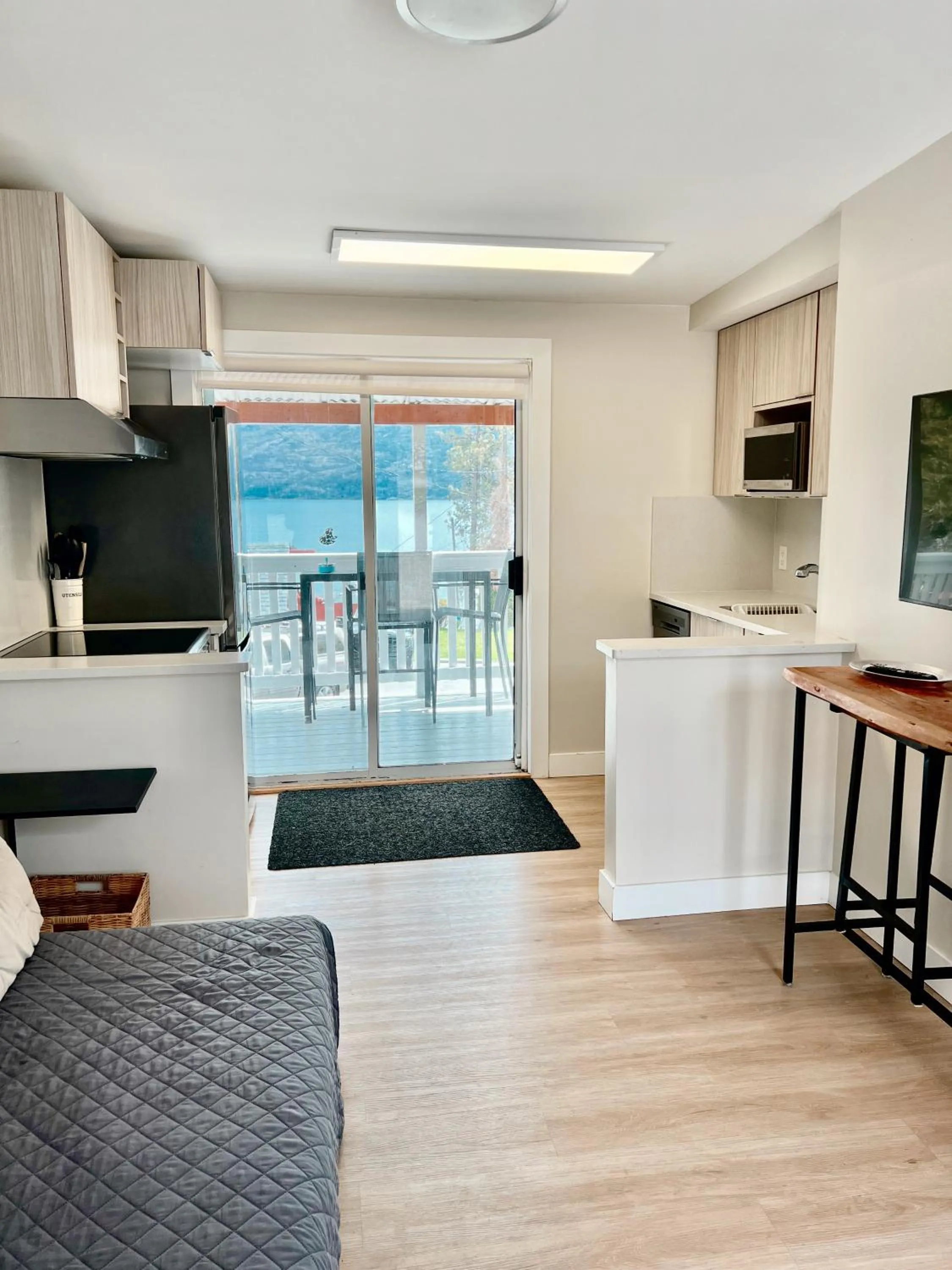 Living room in Davis Cove Resort