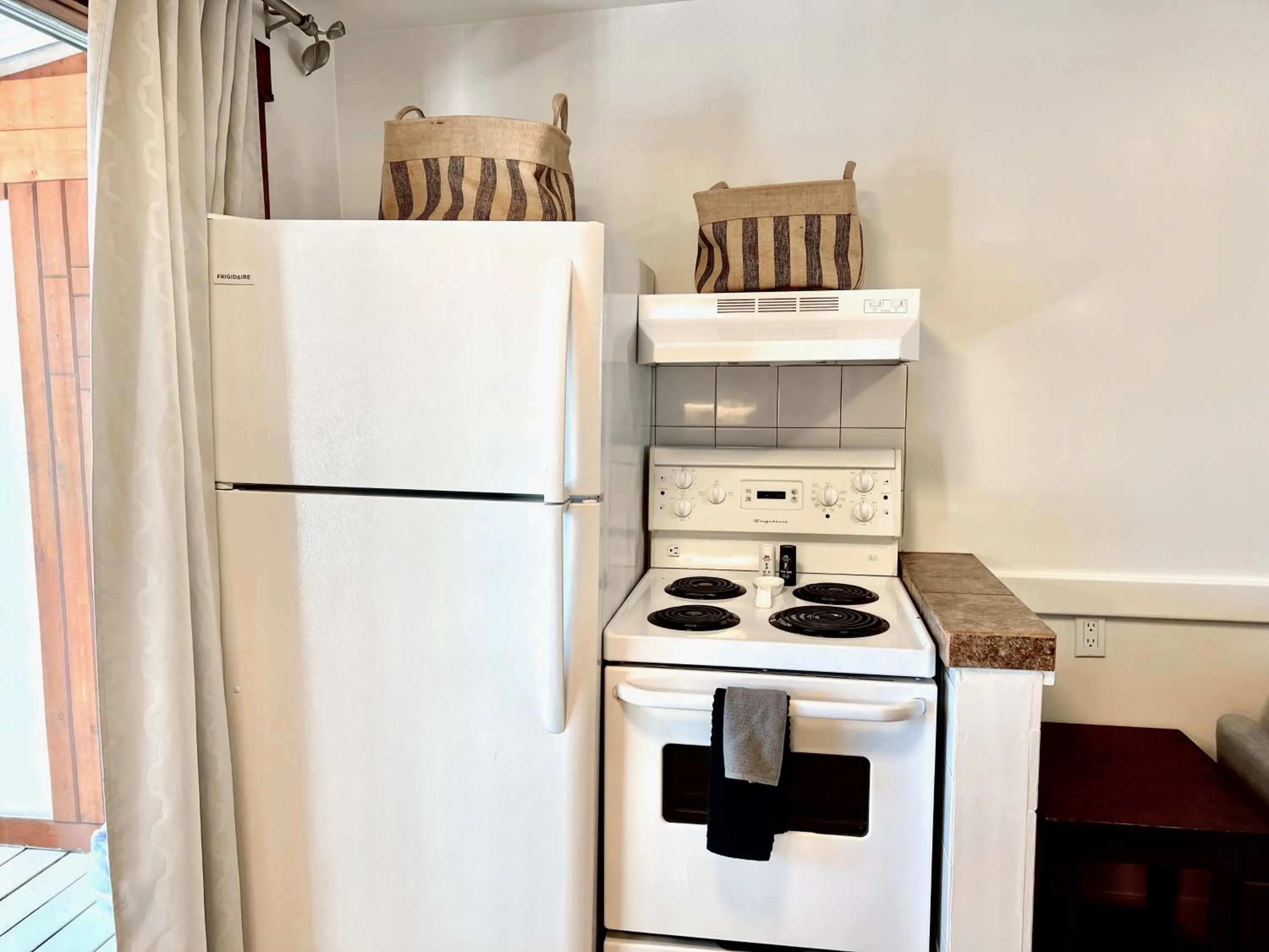 kitchen in Peachland Beach Resort