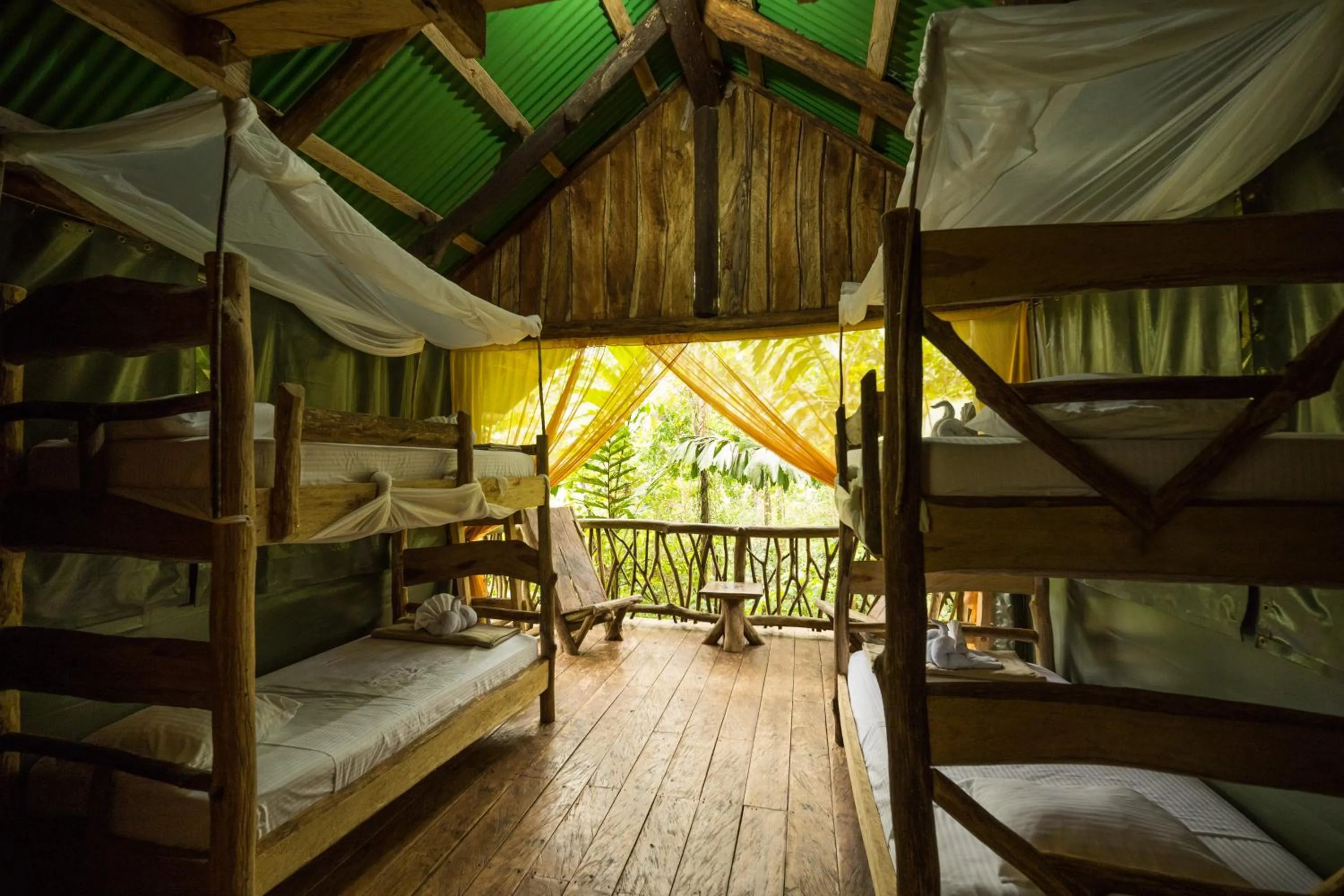 Tent + Tour in La Tigra Rainforest Lodge
