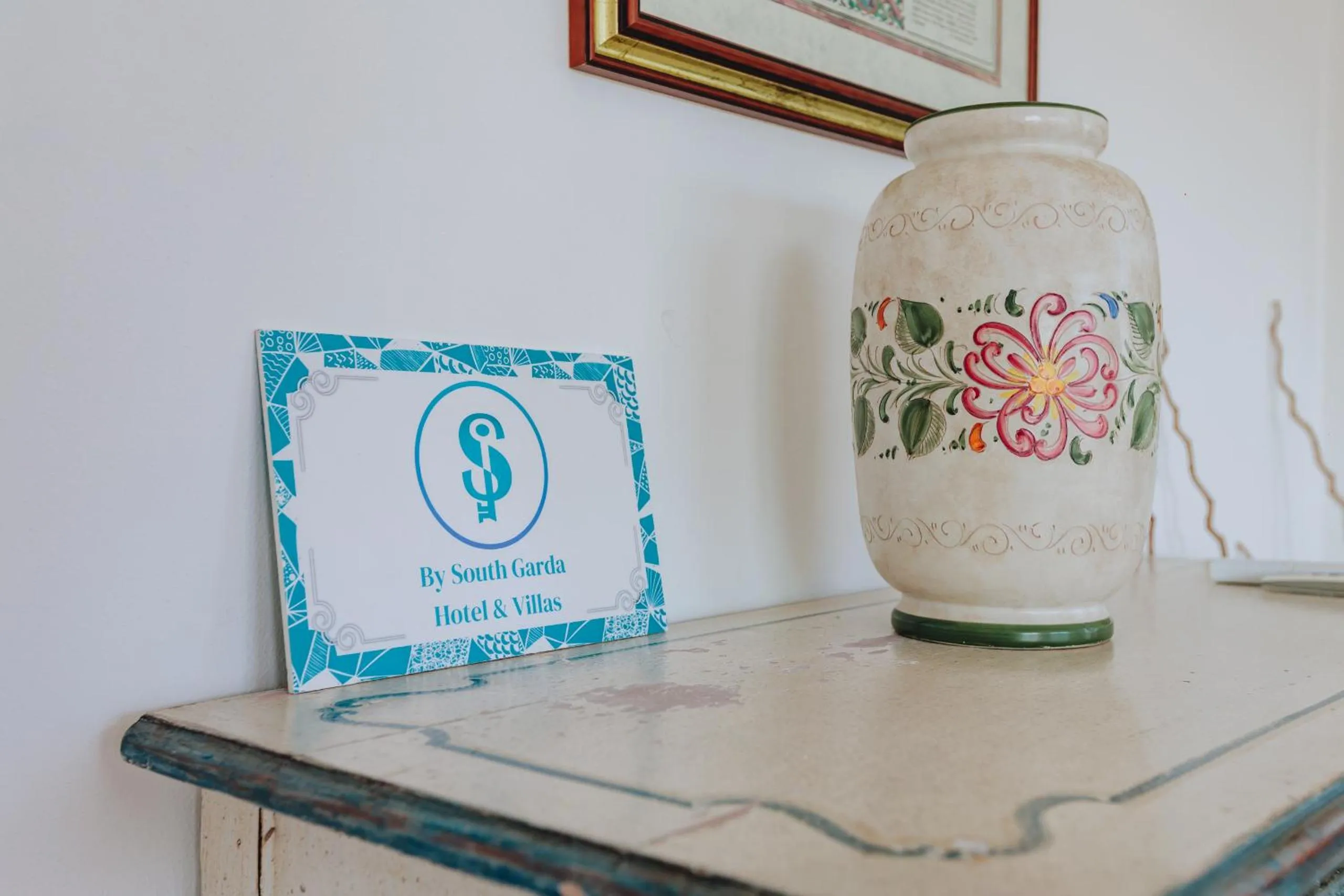 Decorative detail in Residenza Pastrengo