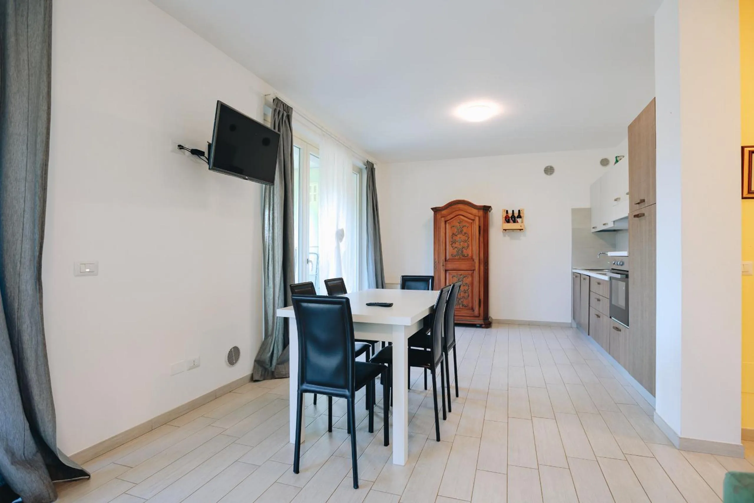 Communal lounge/ TV room in Residenza Pastrengo