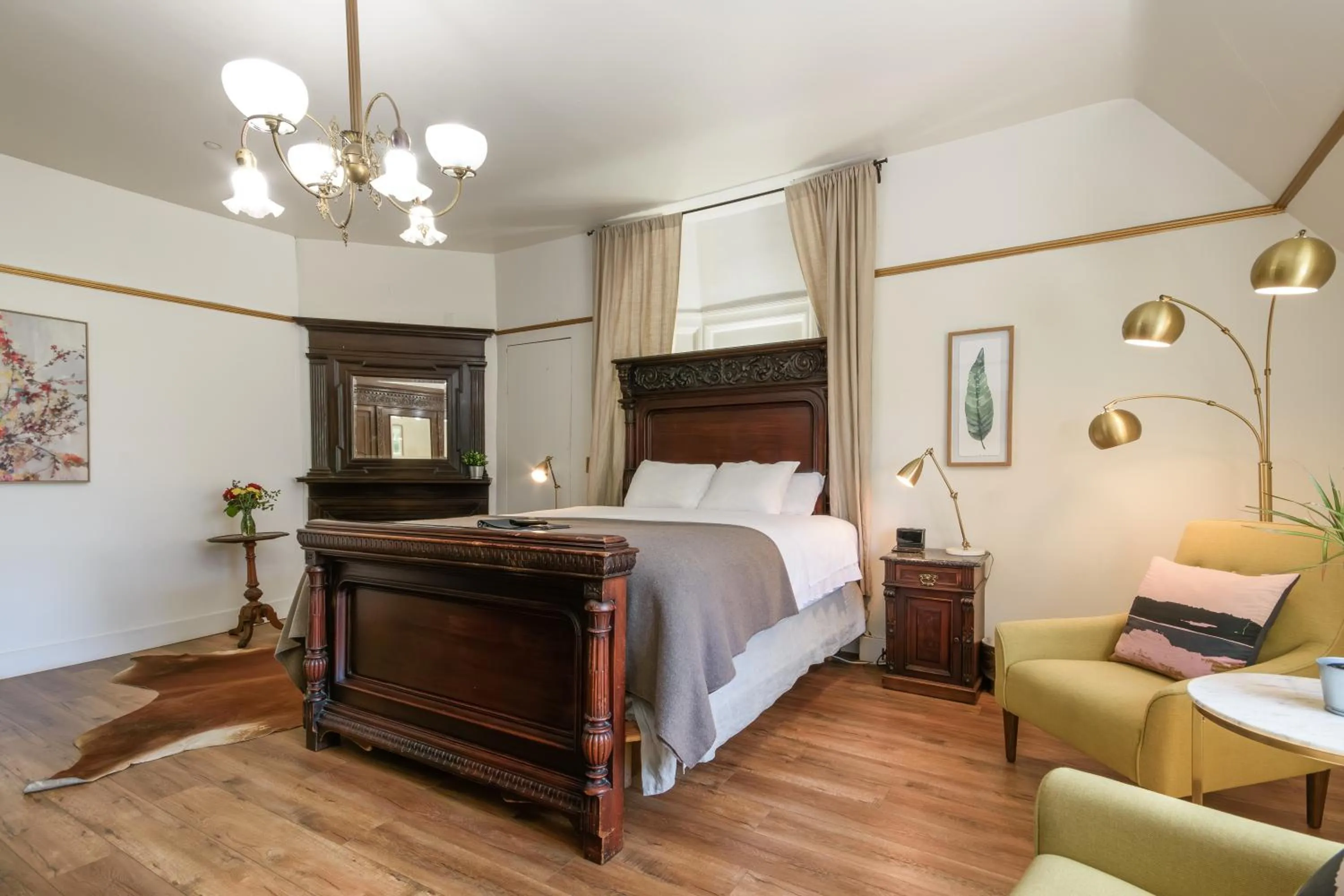 Bedroom, Bed in Cedar Gables Inn