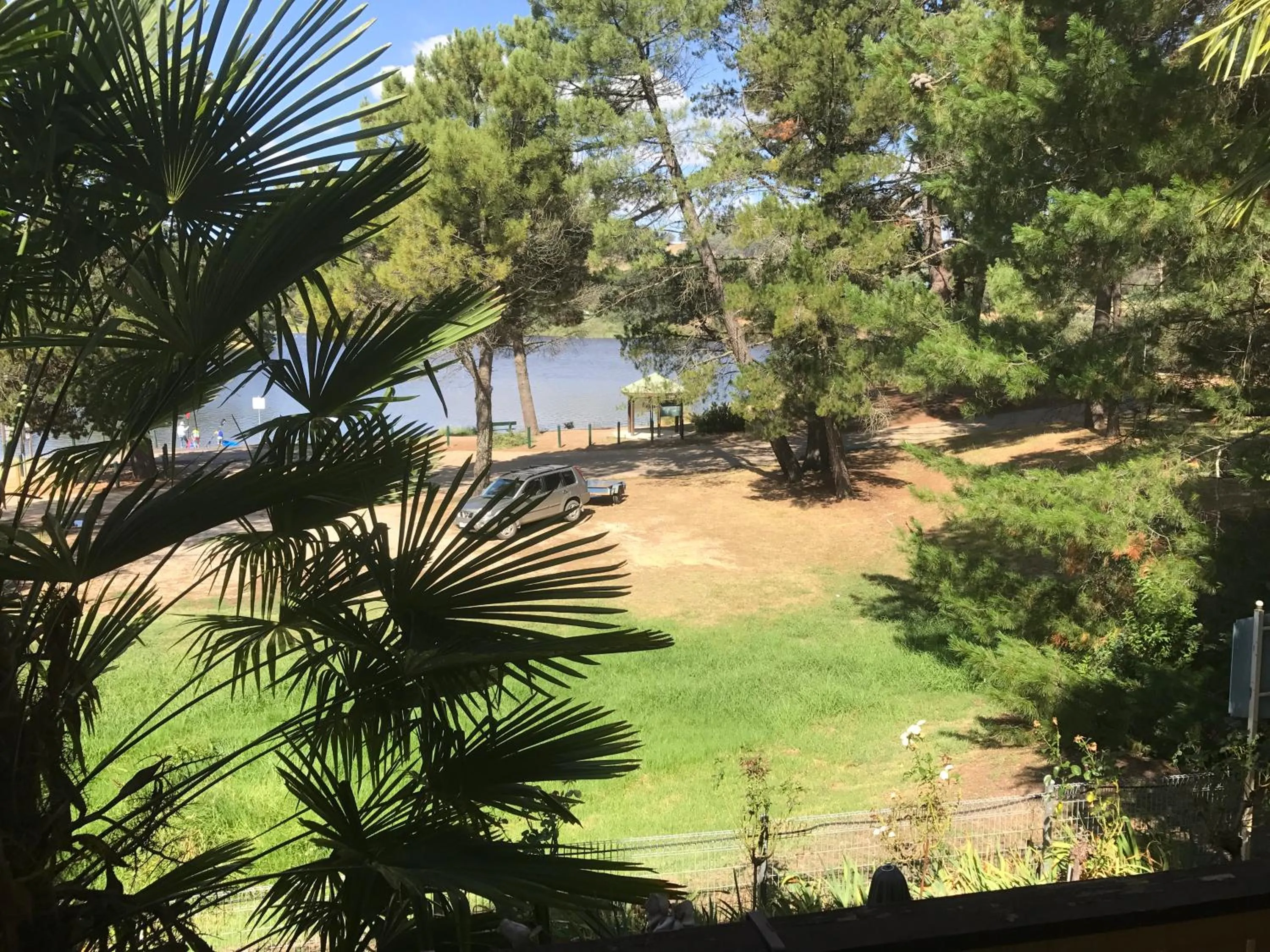 Lakeside Chalet & Studio
