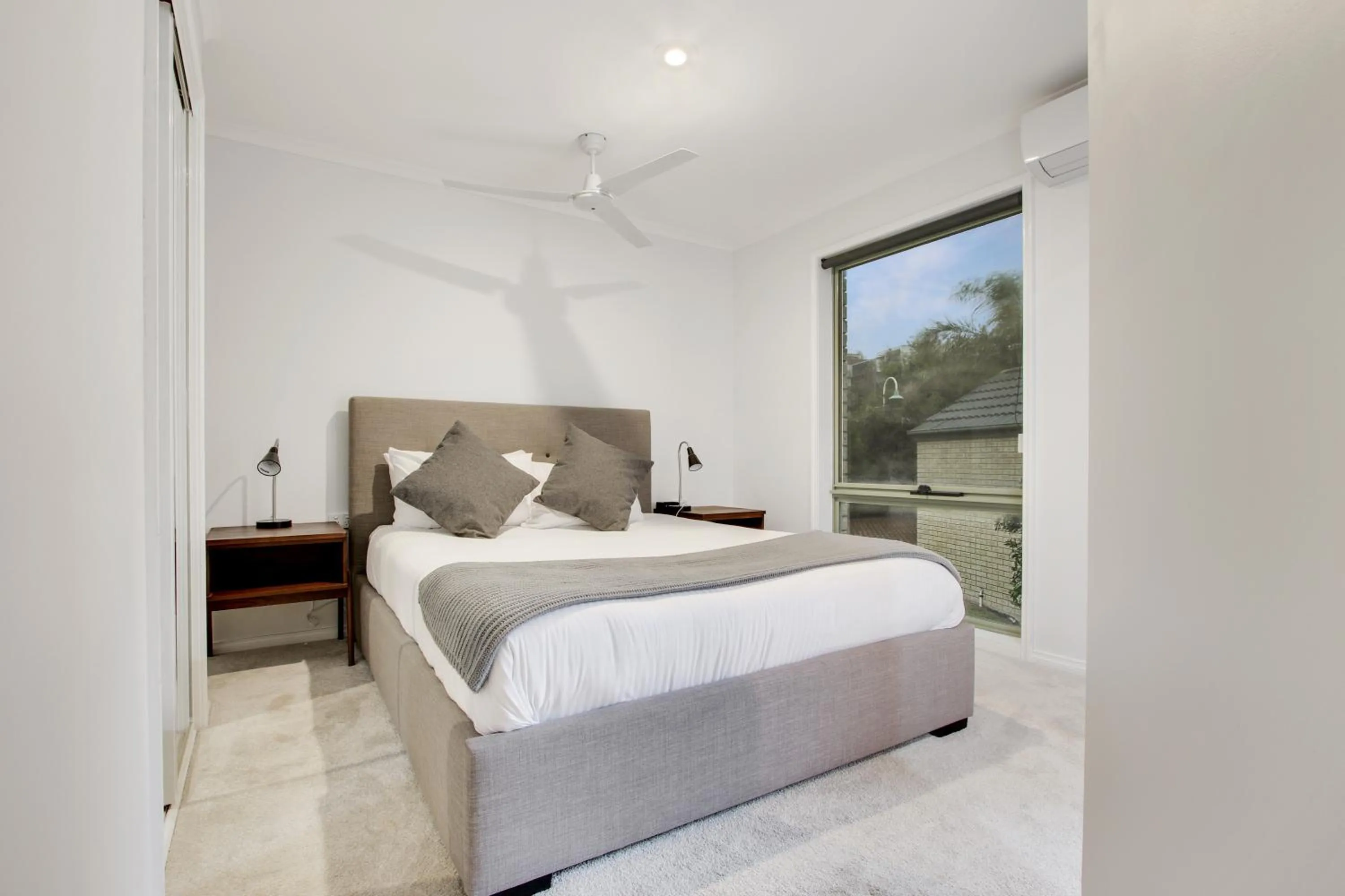 Bedroom, Bed in North Pier Hotel