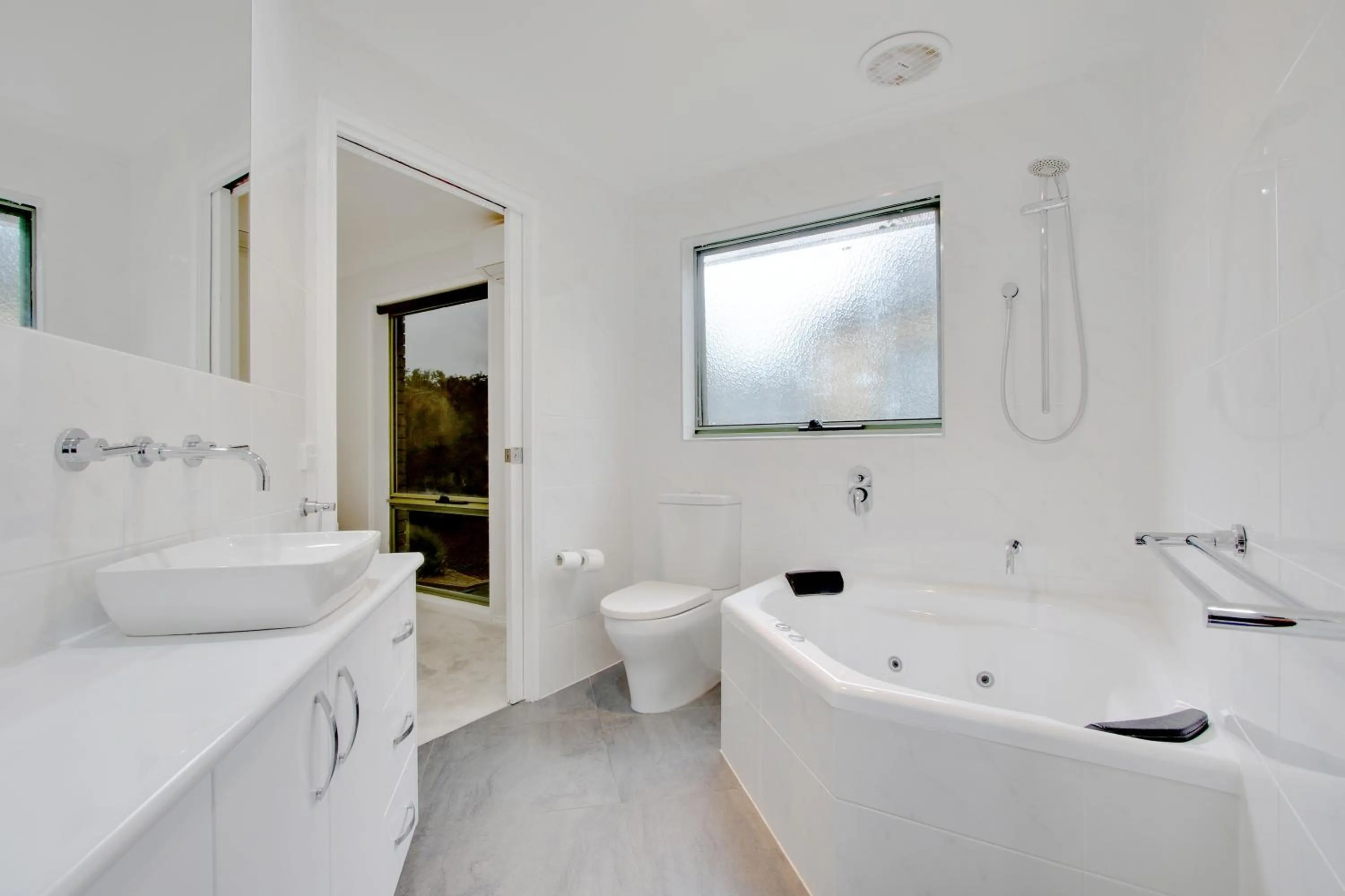 Bathroom in North Pier Hotel