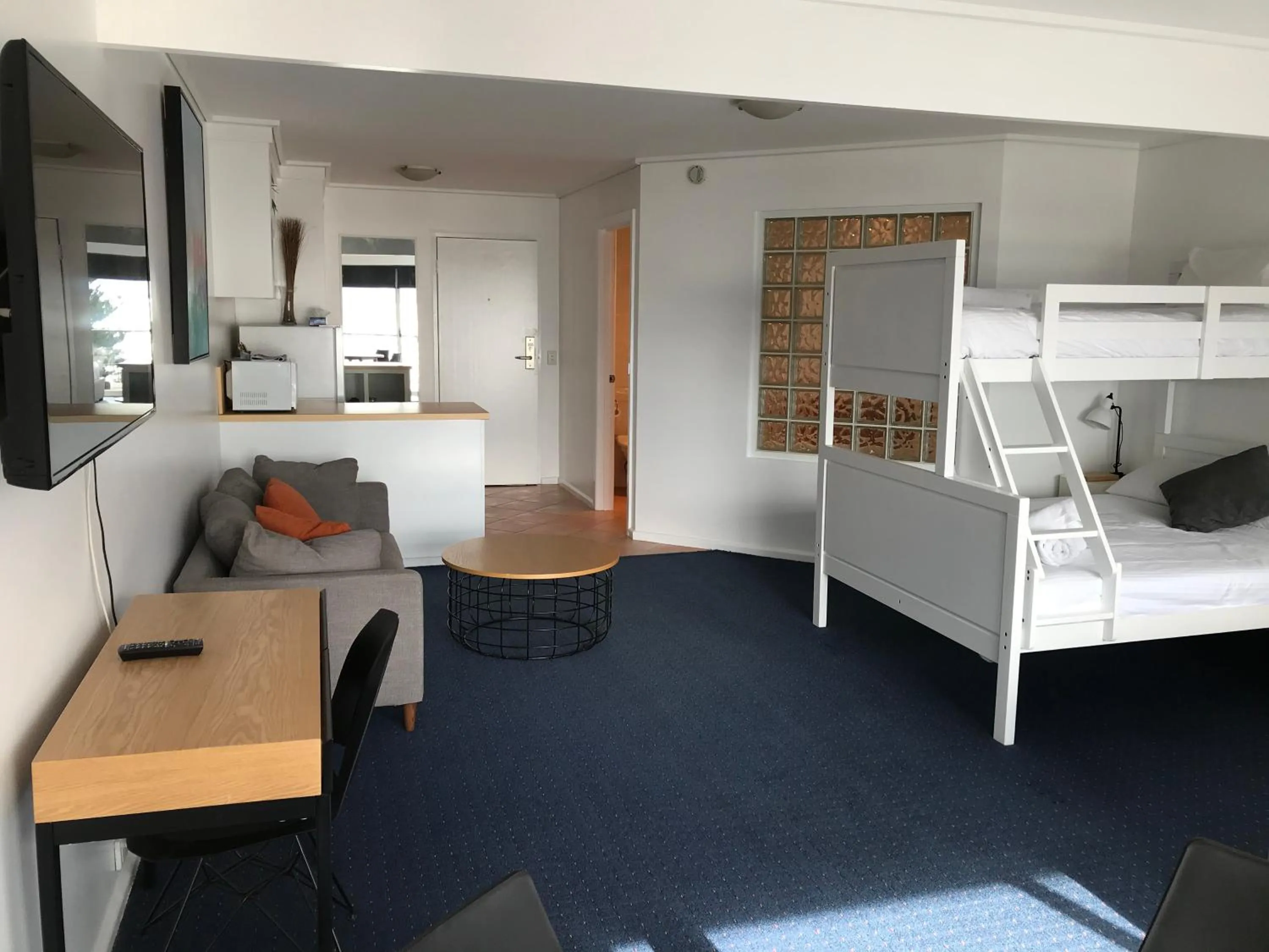 Bedroom, Bed in North Pier Hotel