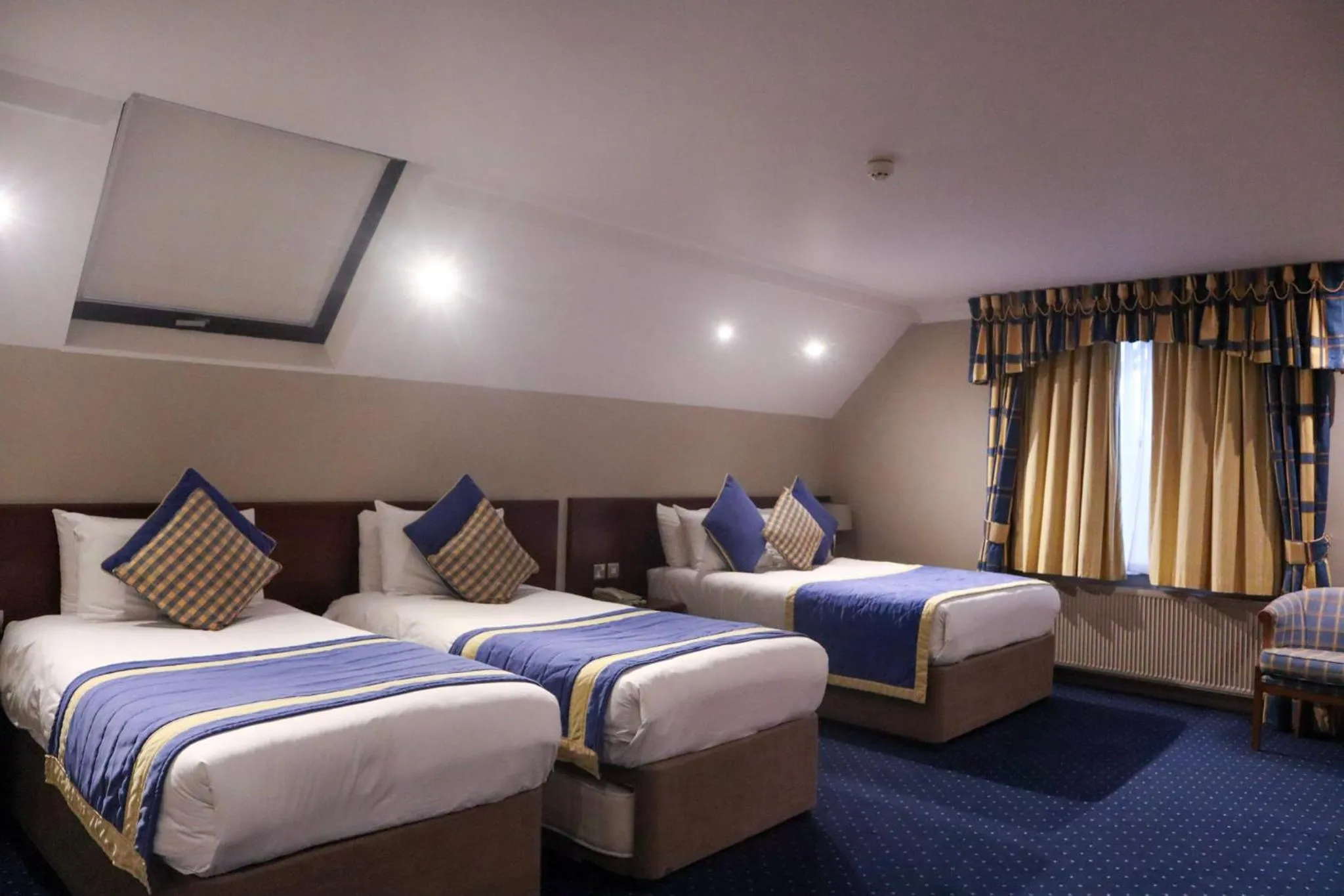 Bed in The George Hotel