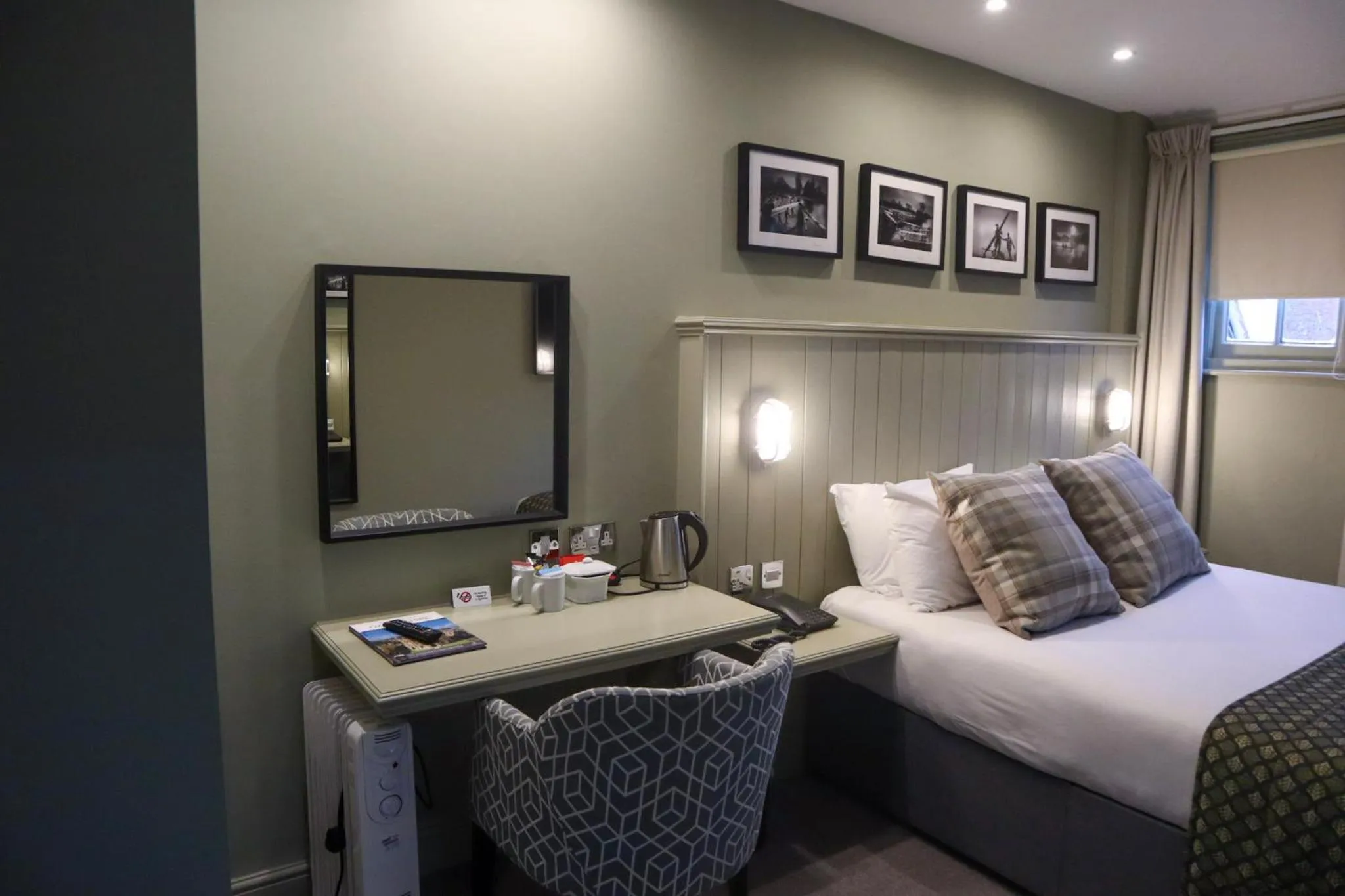 Bed in The George Hotel